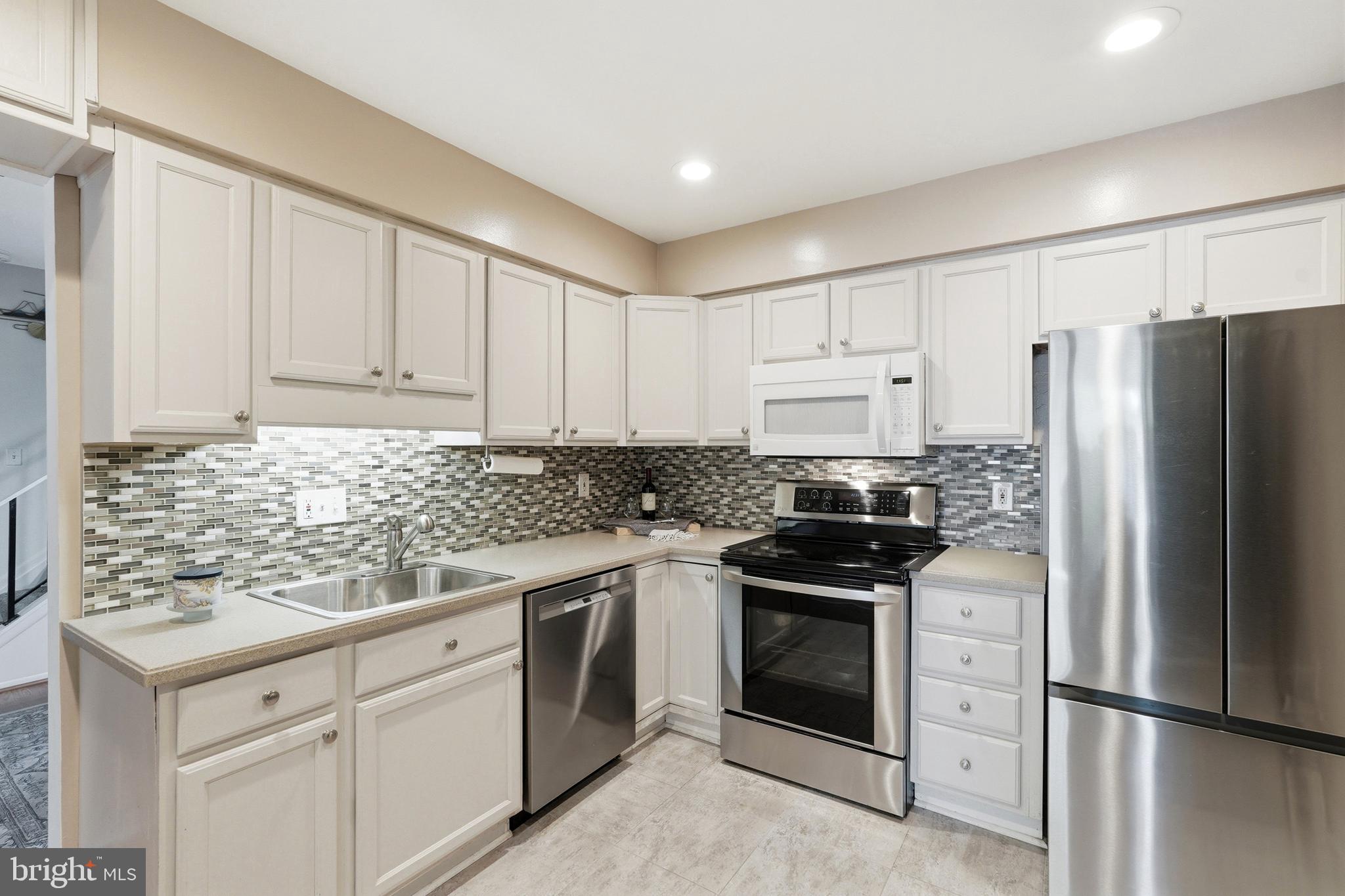 VILLAGE OF CLARYS FOREST - Residential