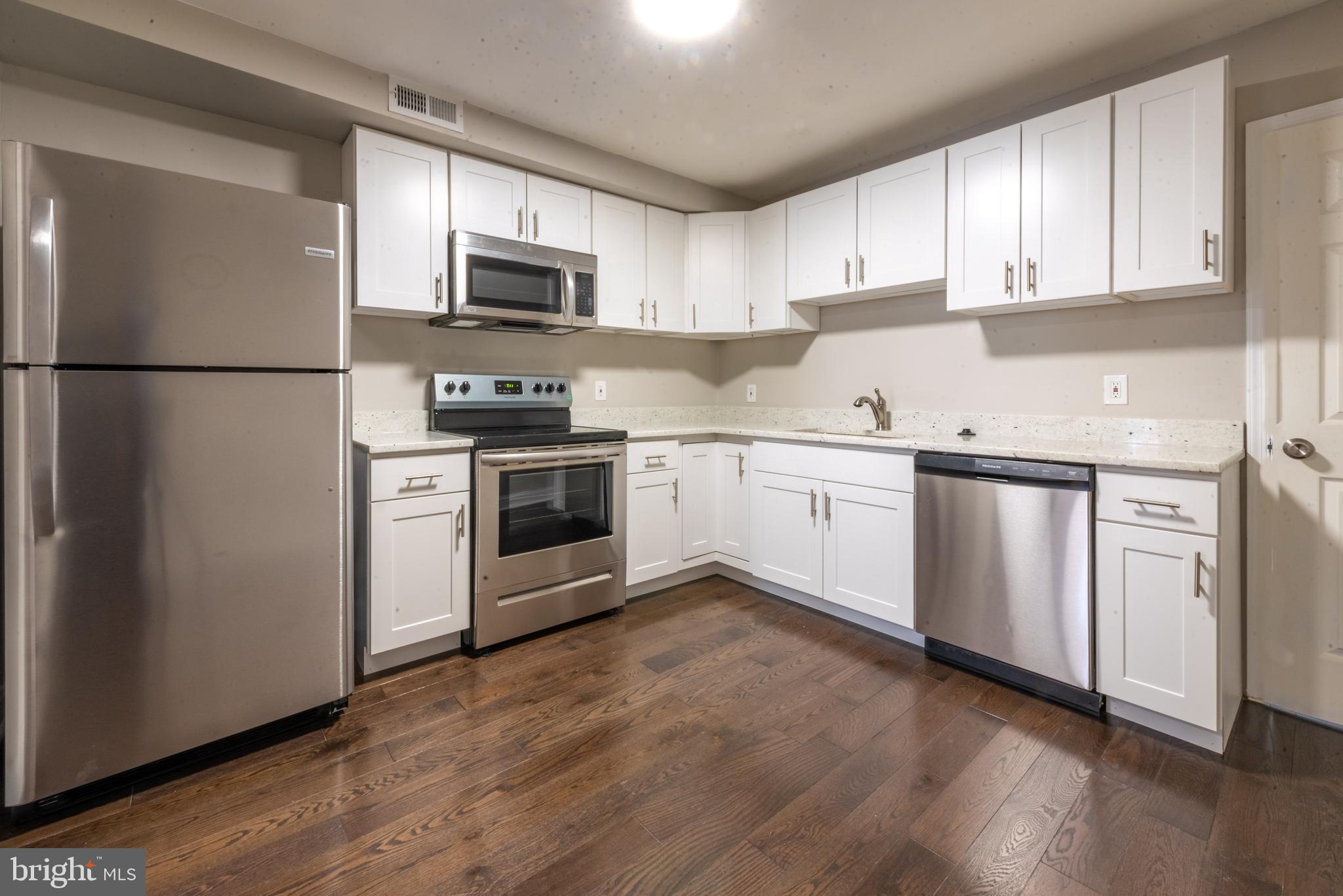 HAMPDEN HISTORIC DISTRICT - Residential Lease