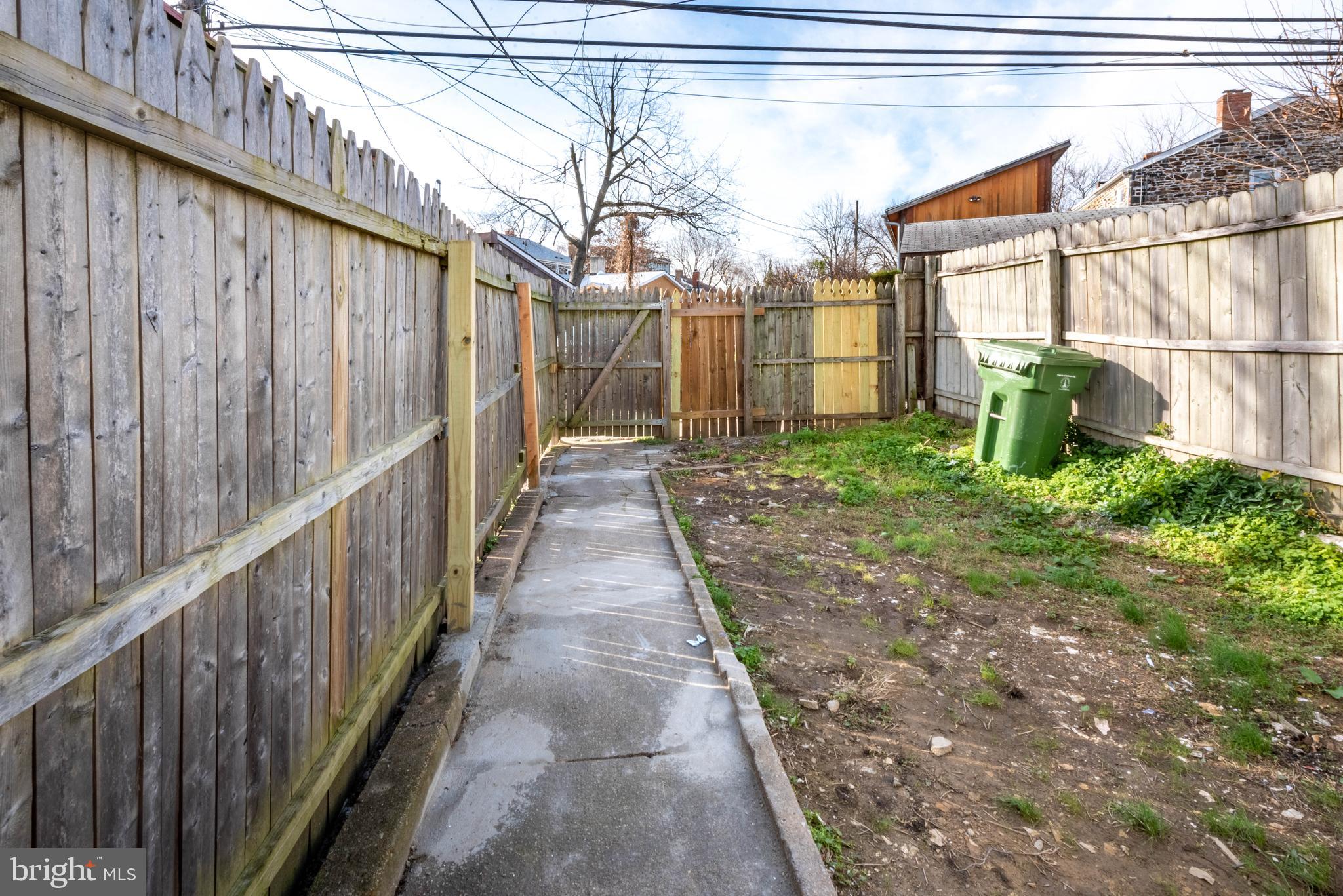 HAMPDEN HISTORIC DISTRICT - Residential Lease