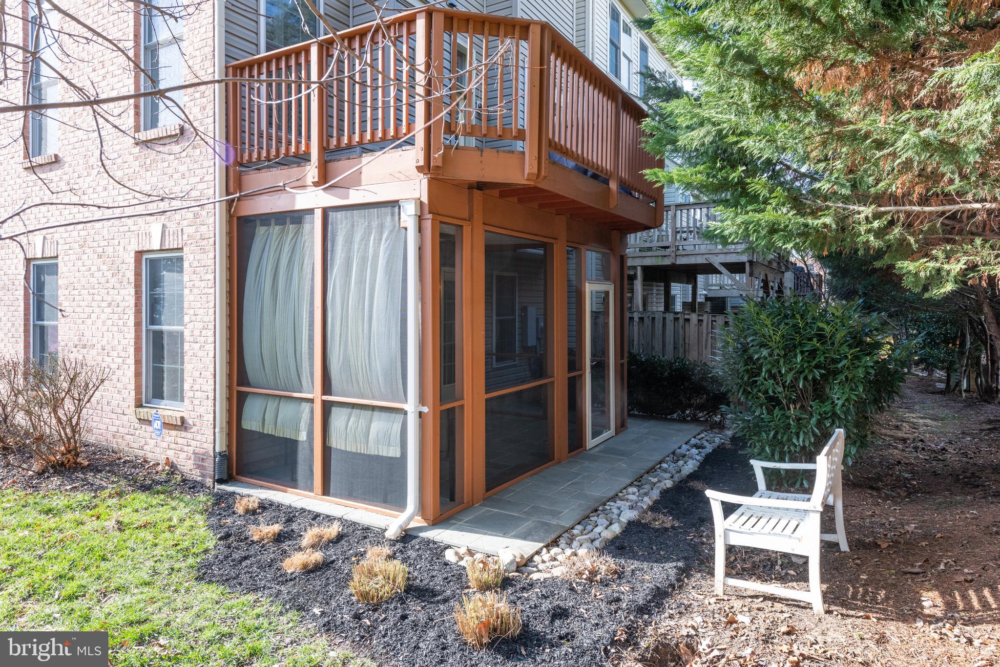 TOWNES AT MADISON LANE - Residential