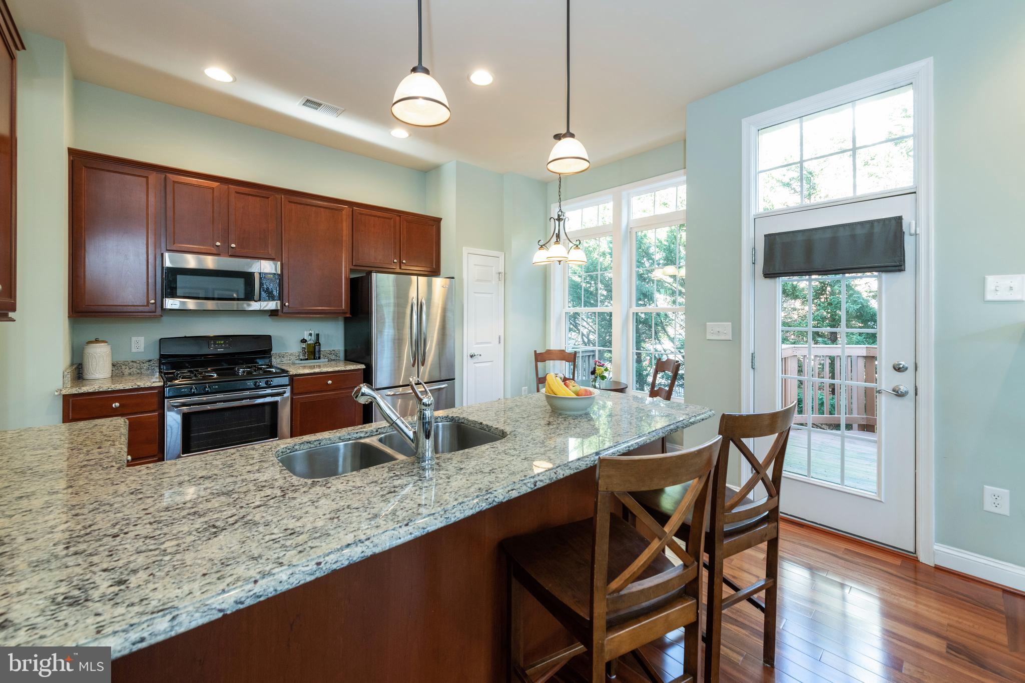 TOWNES AT MADISON LANE - Residential