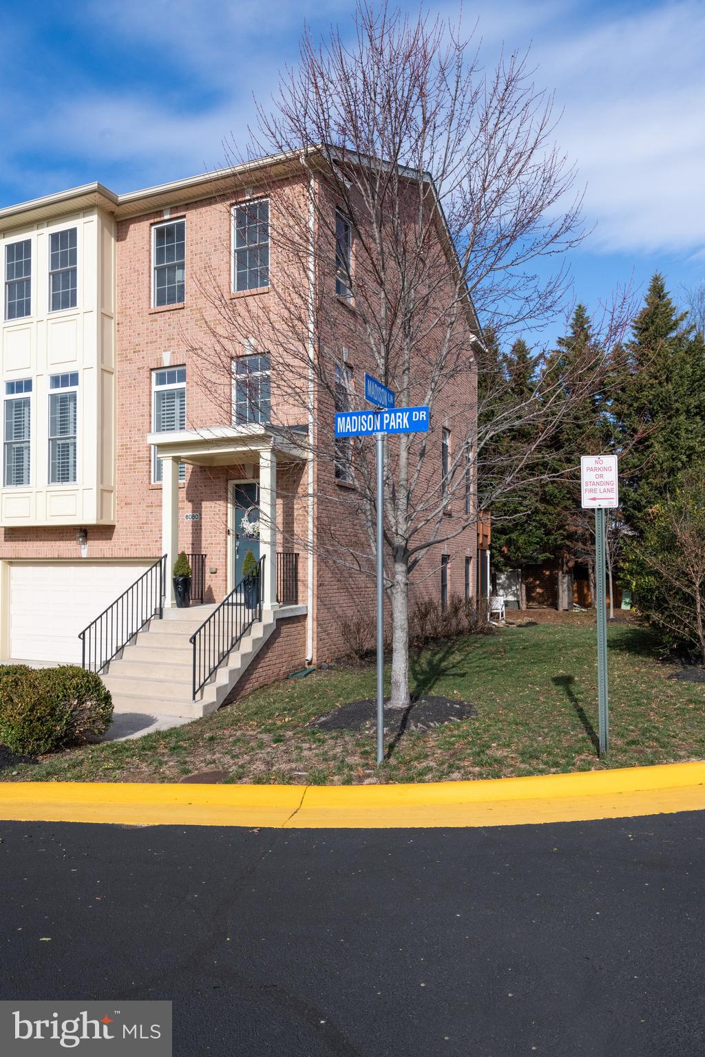 TOWNES AT MADISON LANE - Residential