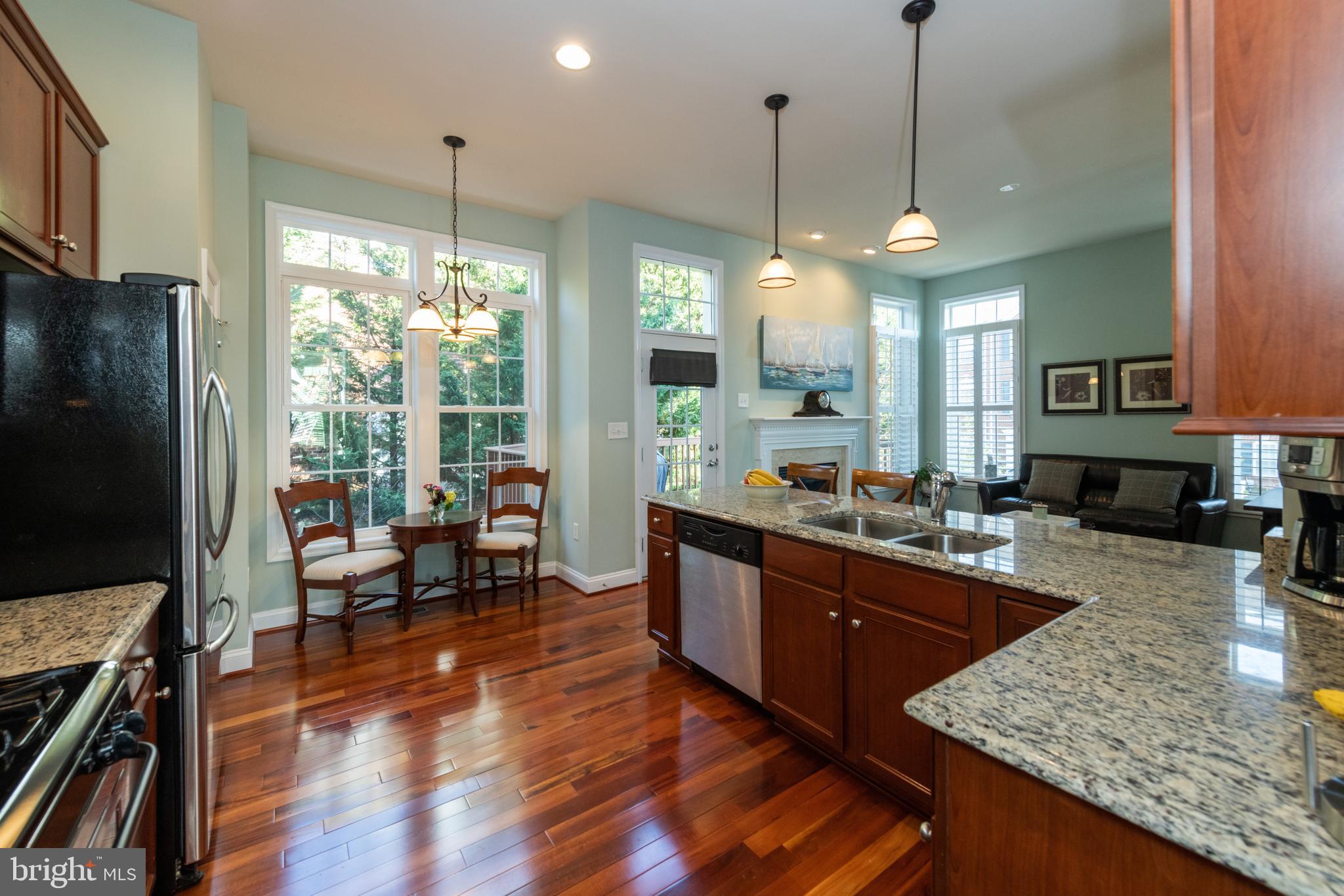 TOWNES AT MADISON LANE - Residential