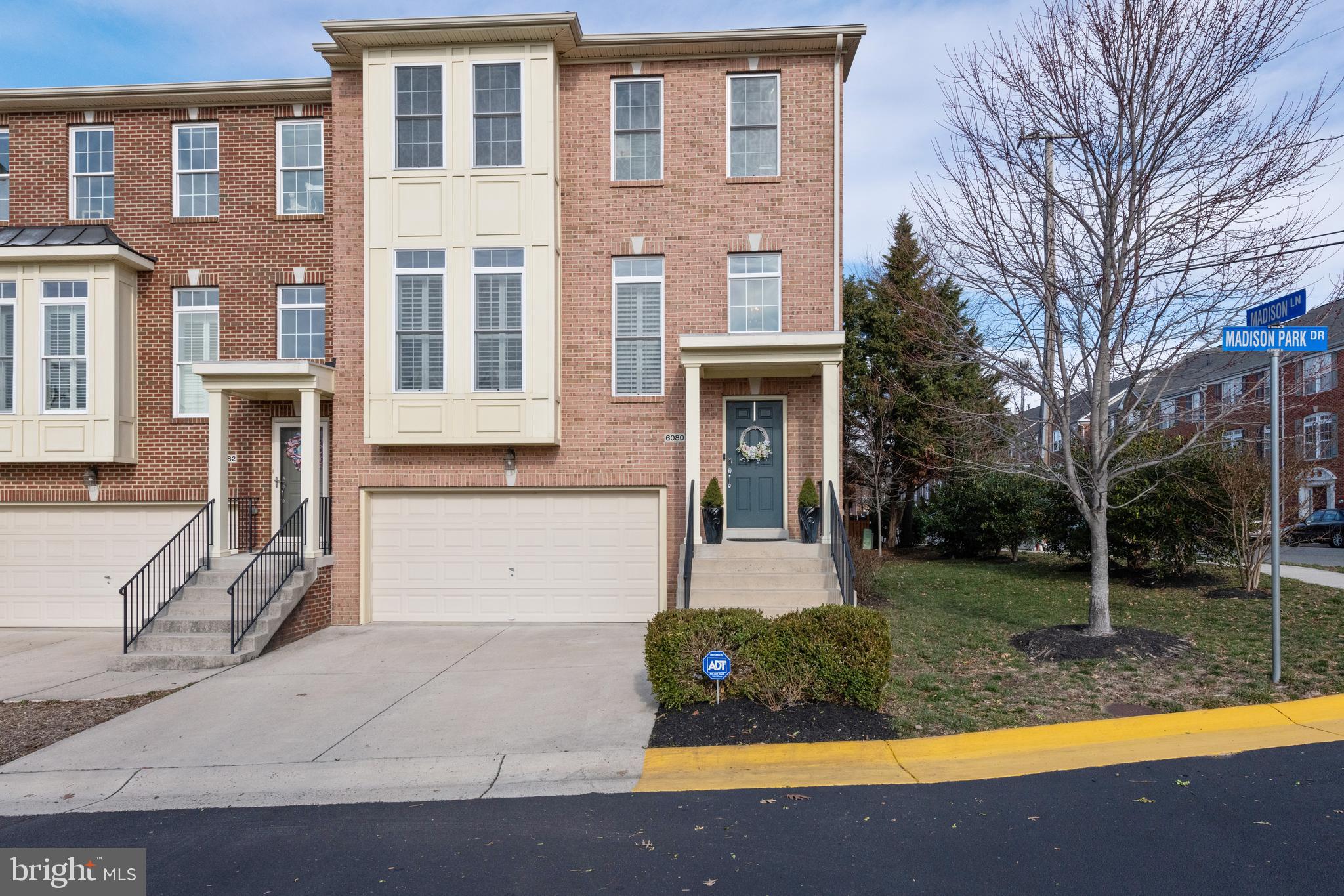 TOWNES AT MADISON LANE - Residential