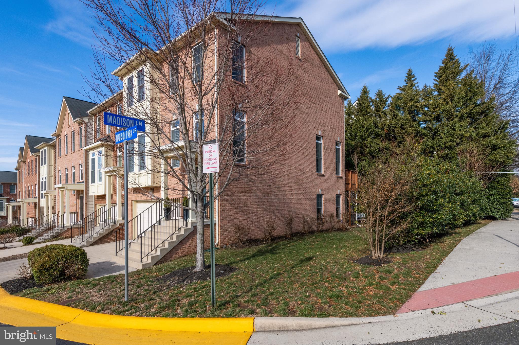 TOWNES AT MADISON LANE - Residential