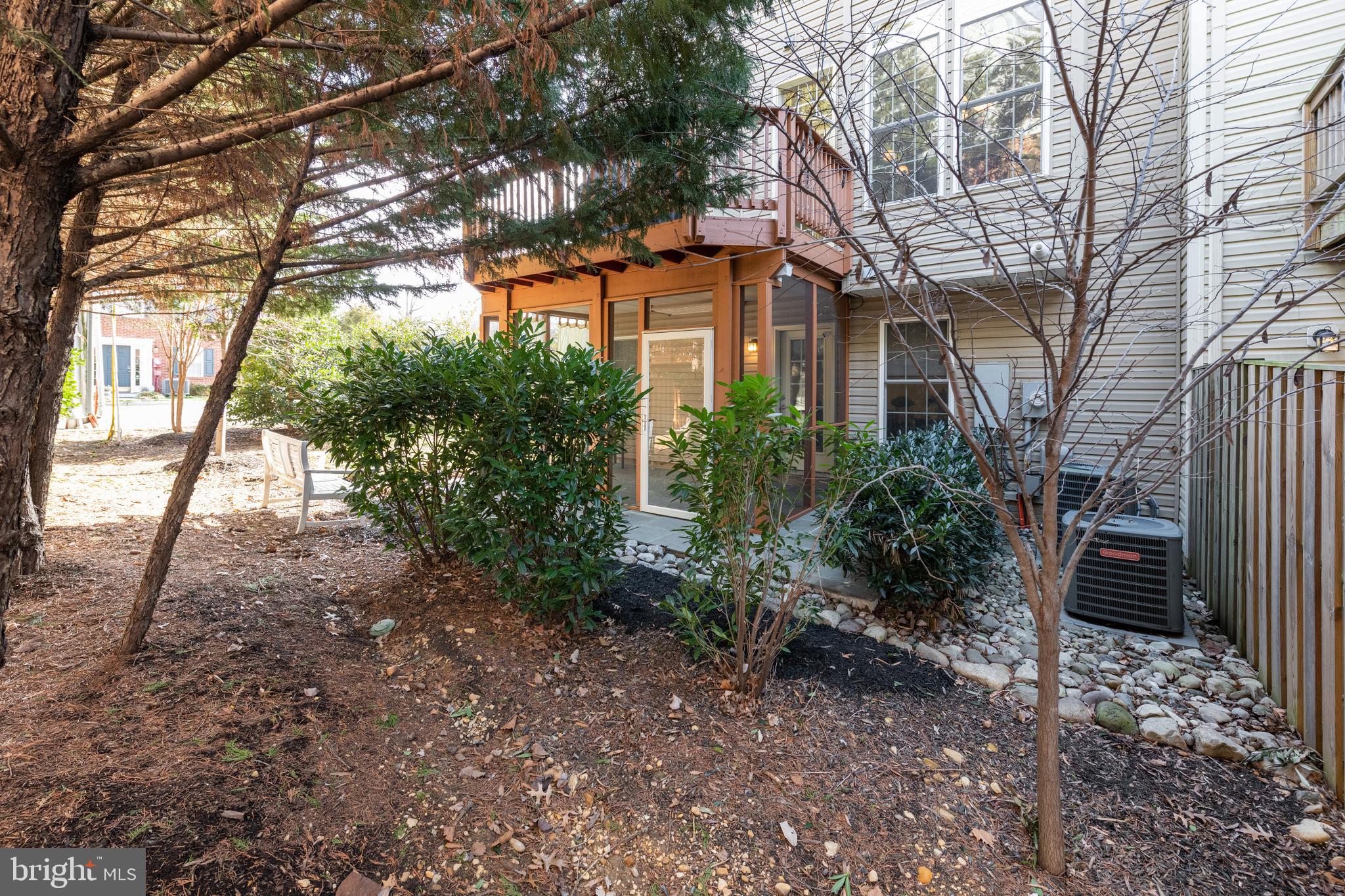 TOWNES AT MADISON LANE - Residential