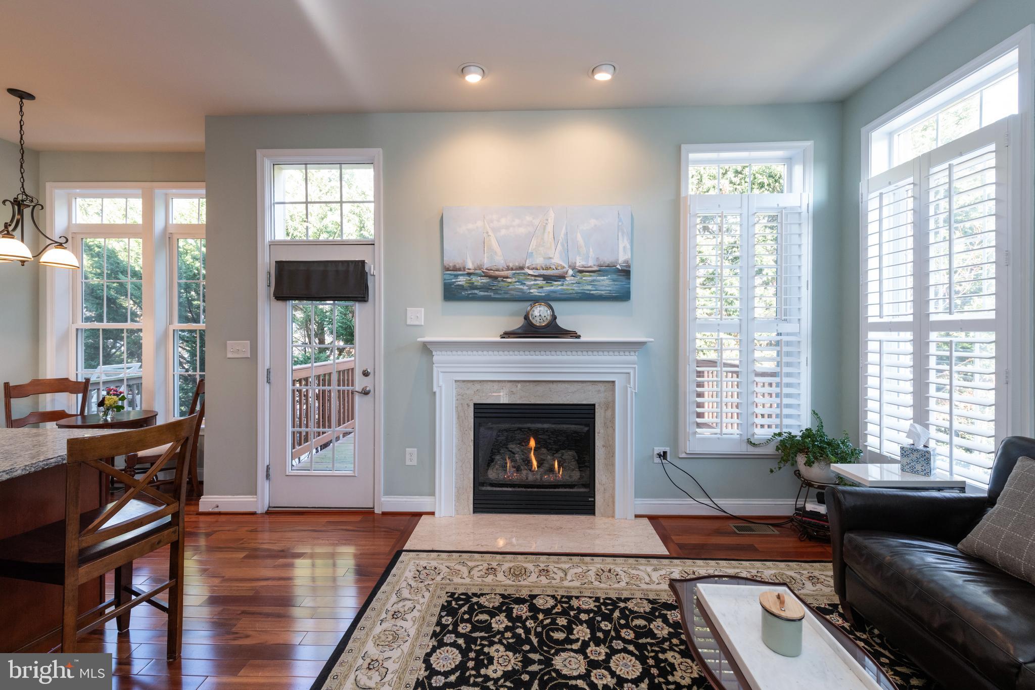 TOWNES AT MADISON LANE - Residential