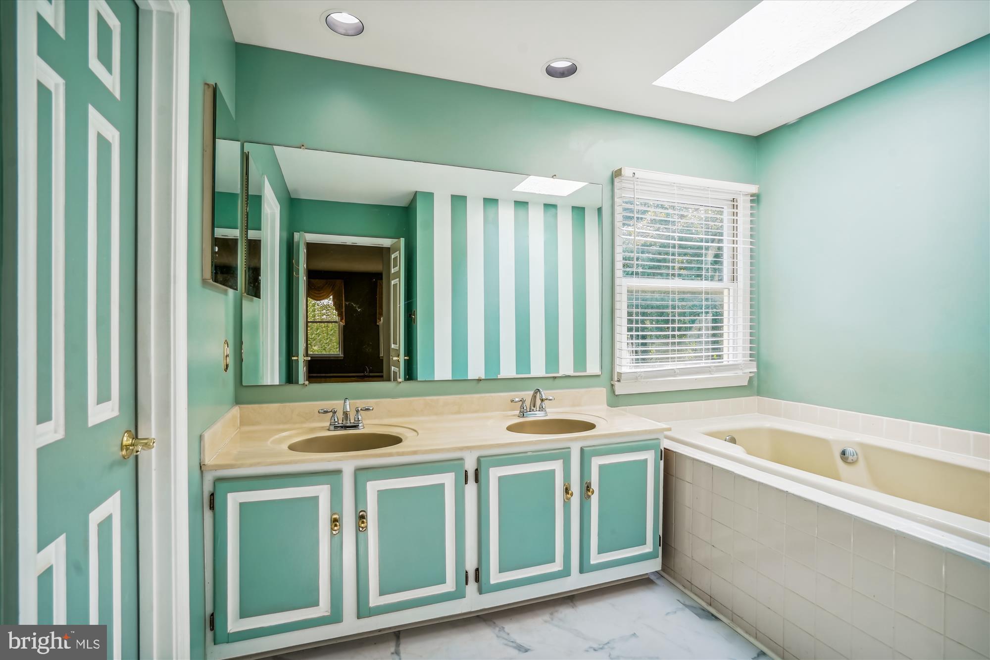 WAVERLY CROSSING - Residential