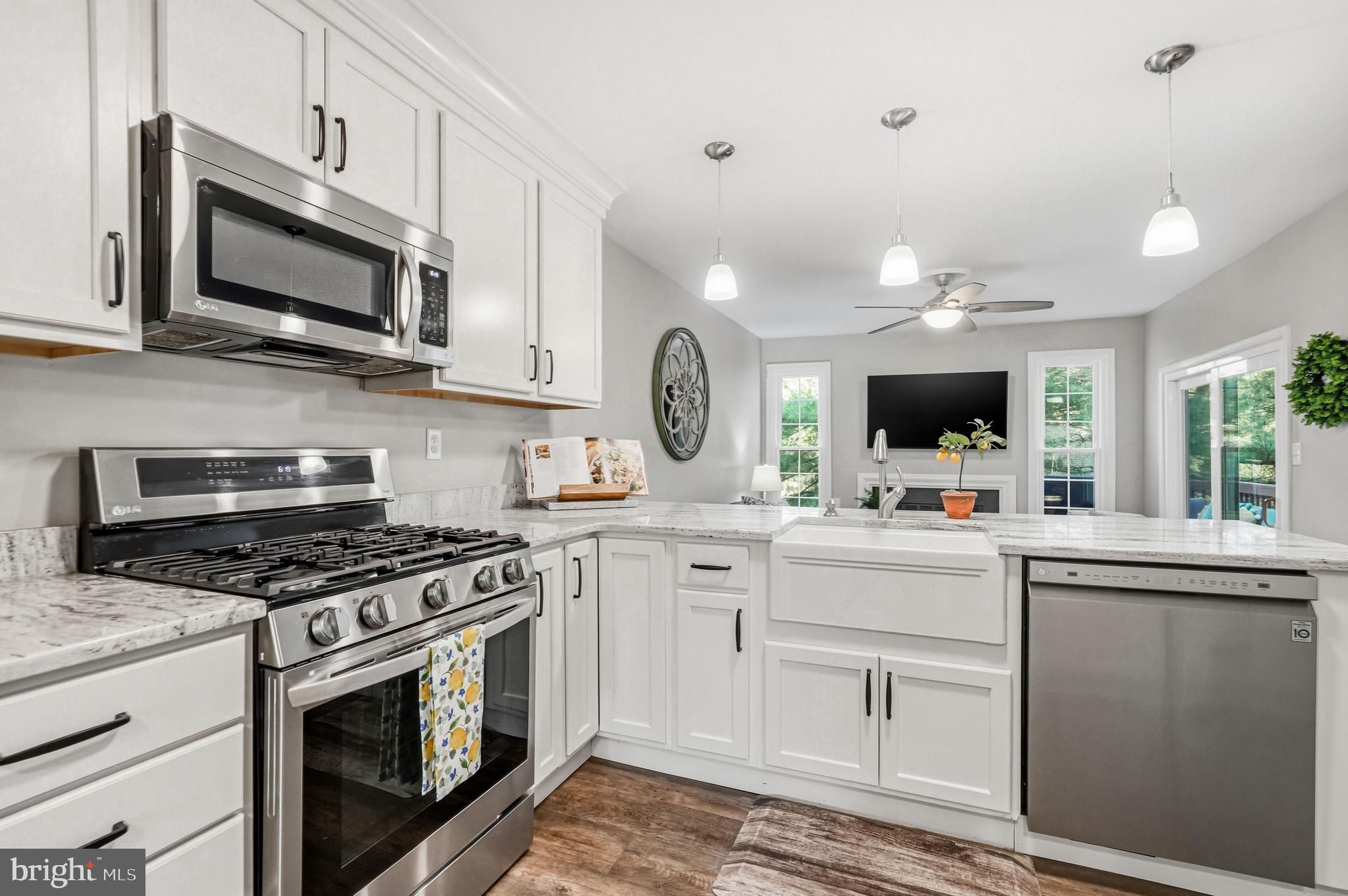 LONGWOOD CROSSING - Residential