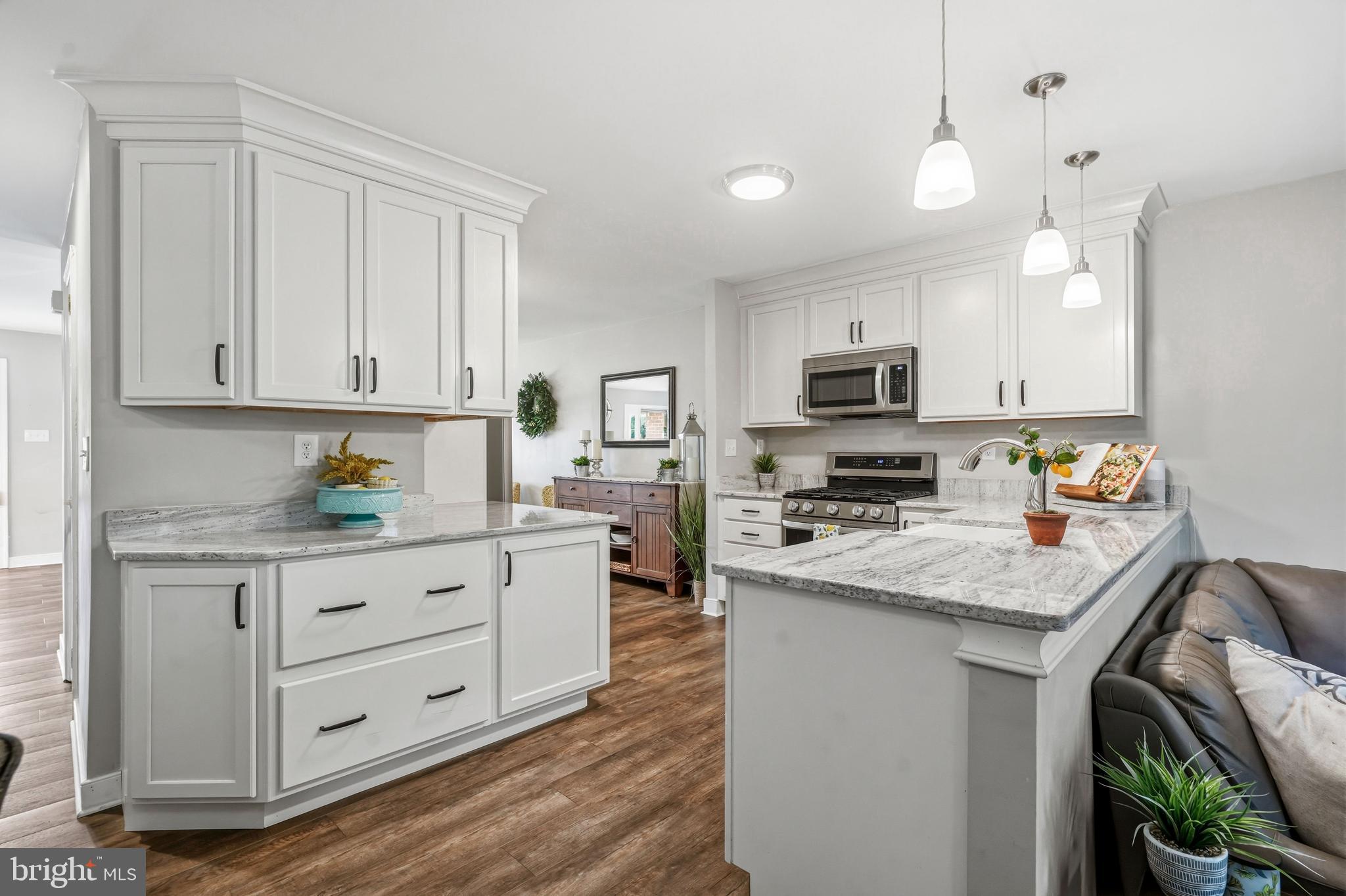 LONGWOOD CROSSING - Residential