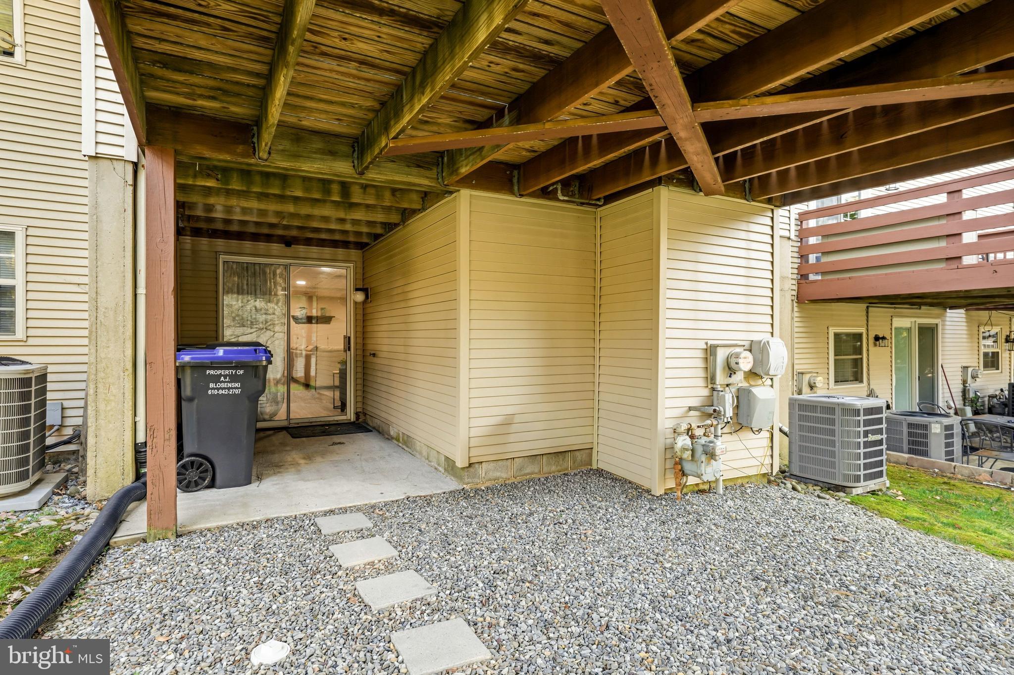 LONGWOOD CROSSING - Residential