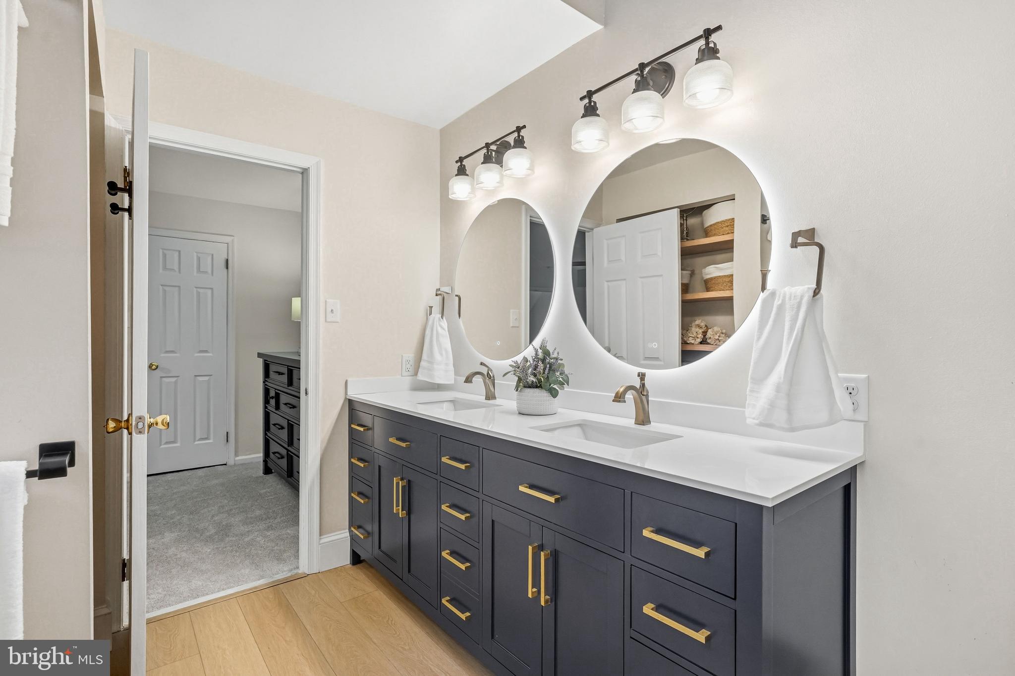 LONGWOOD CROSSING - Residential