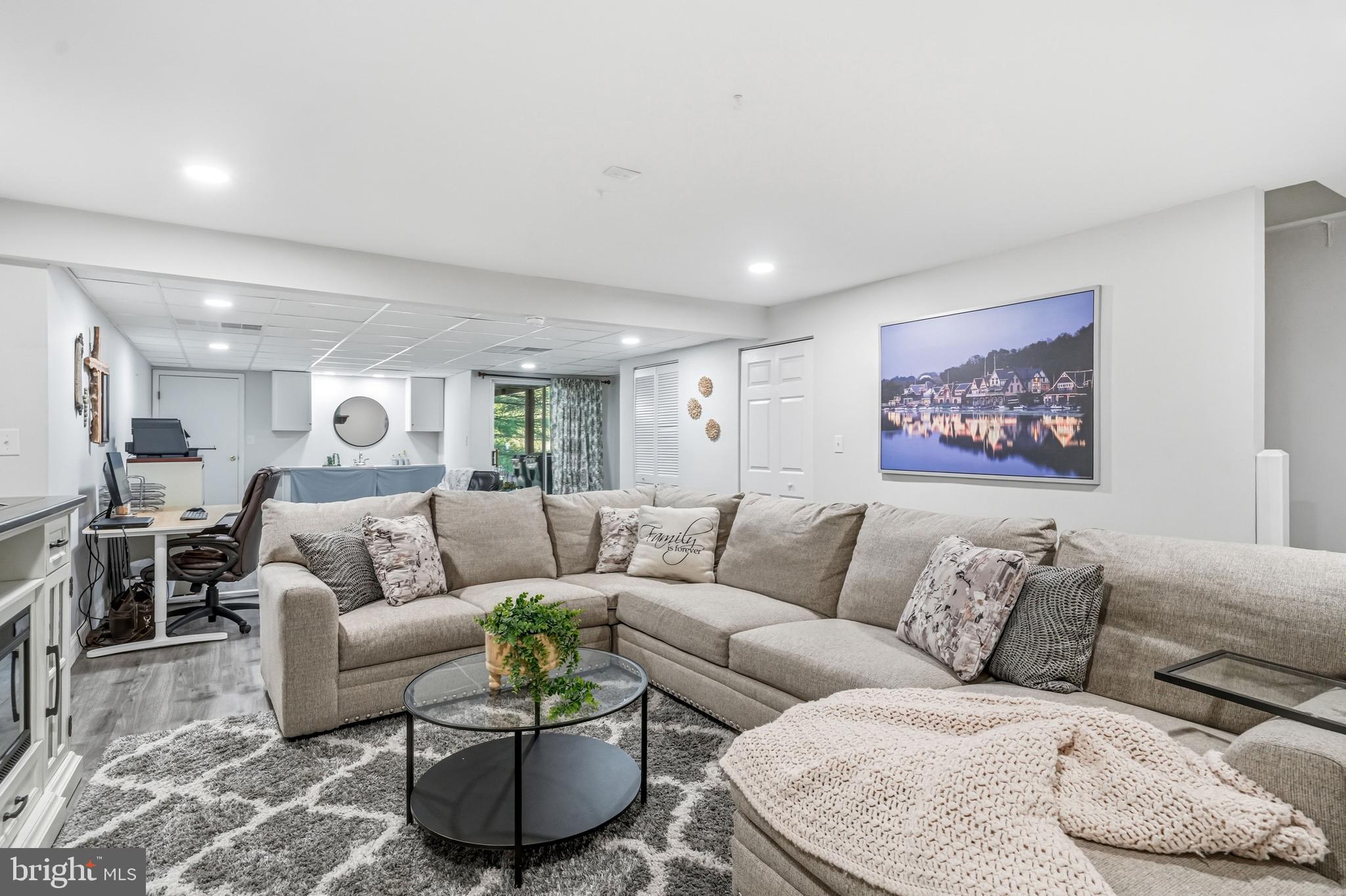 LONGWOOD CROSSING - Residential