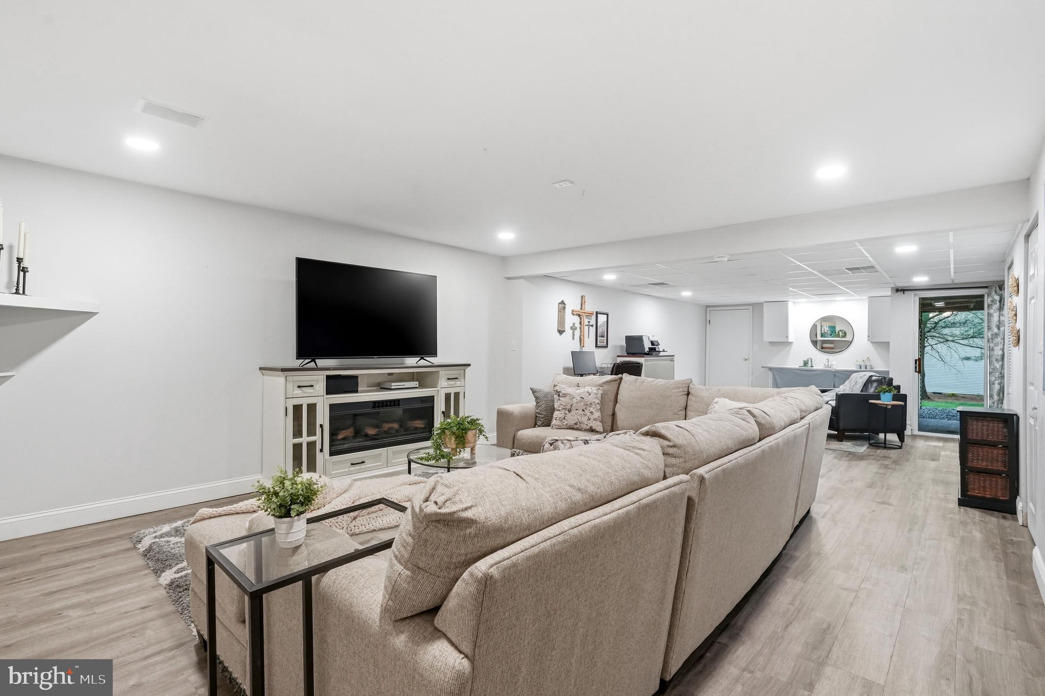 LONGWOOD CROSSING - Residential