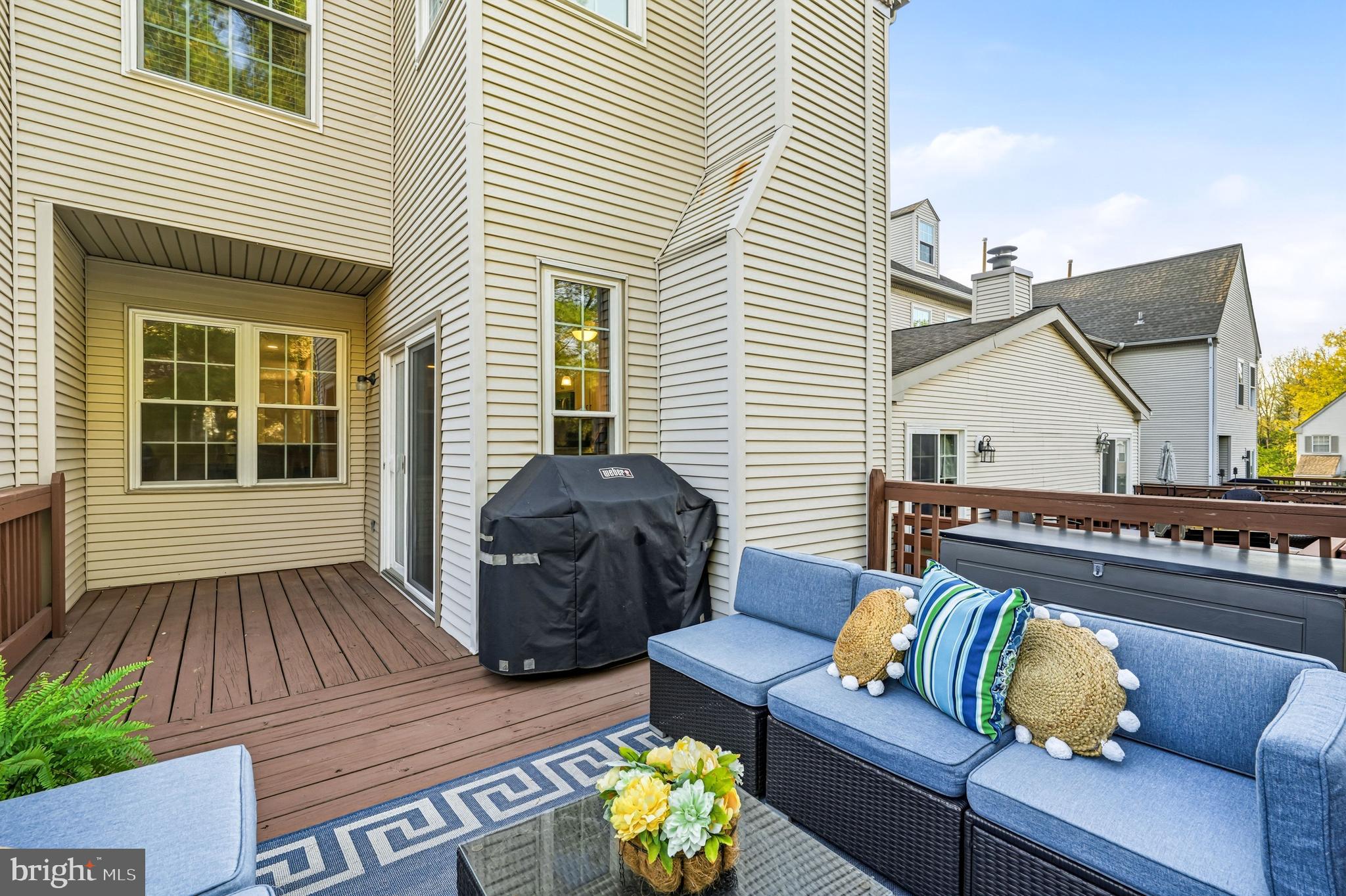 LONGWOOD CROSSING - Residential