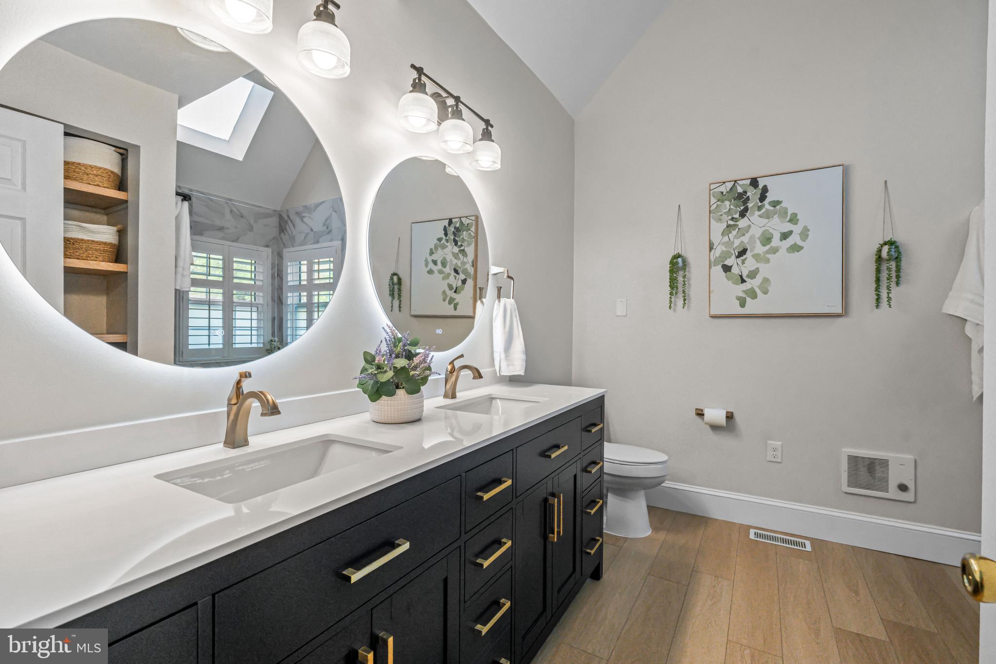 LONGWOOD CROSSING - Residential