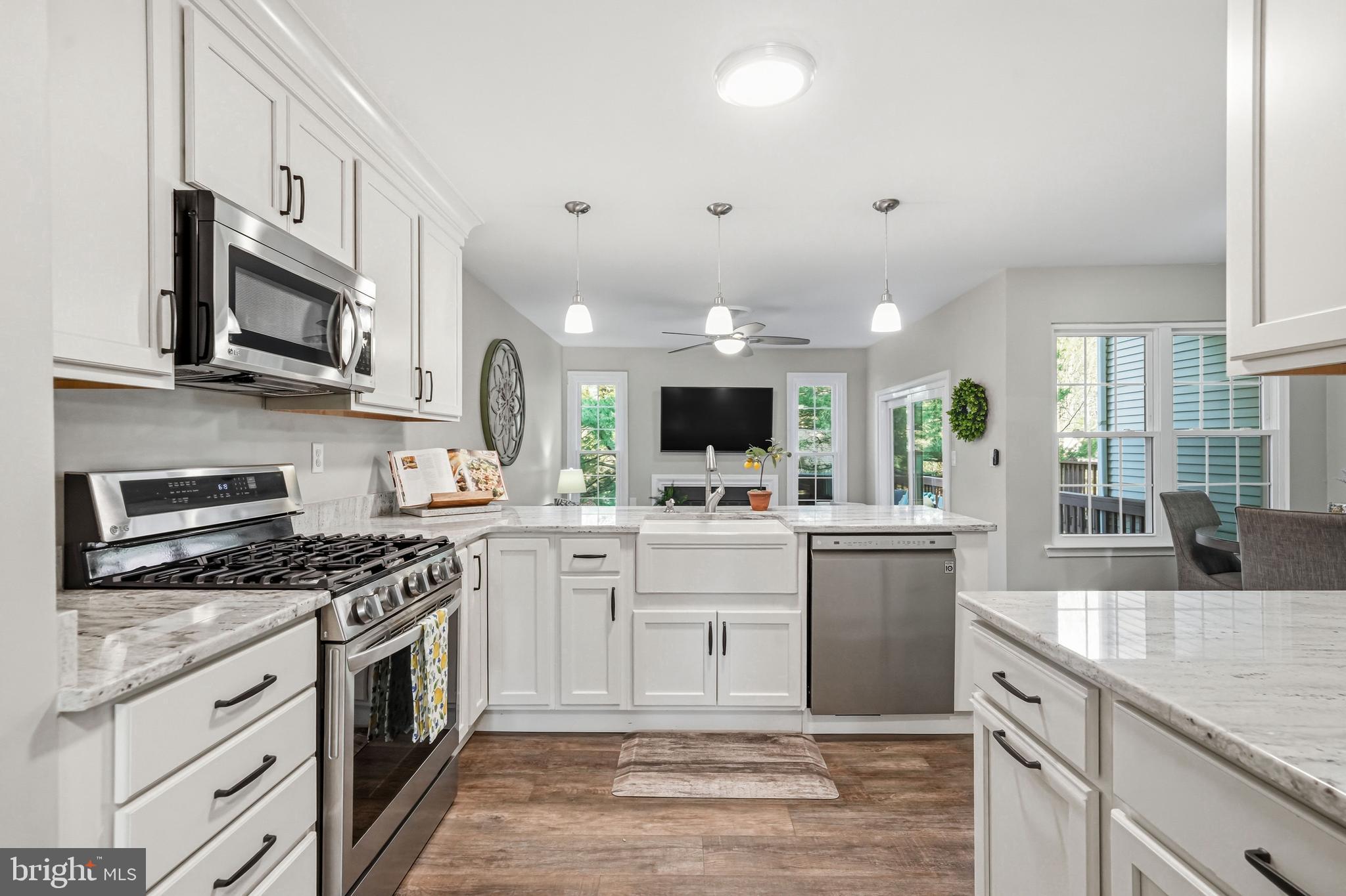 LONGWOOD CROSSING - Residential