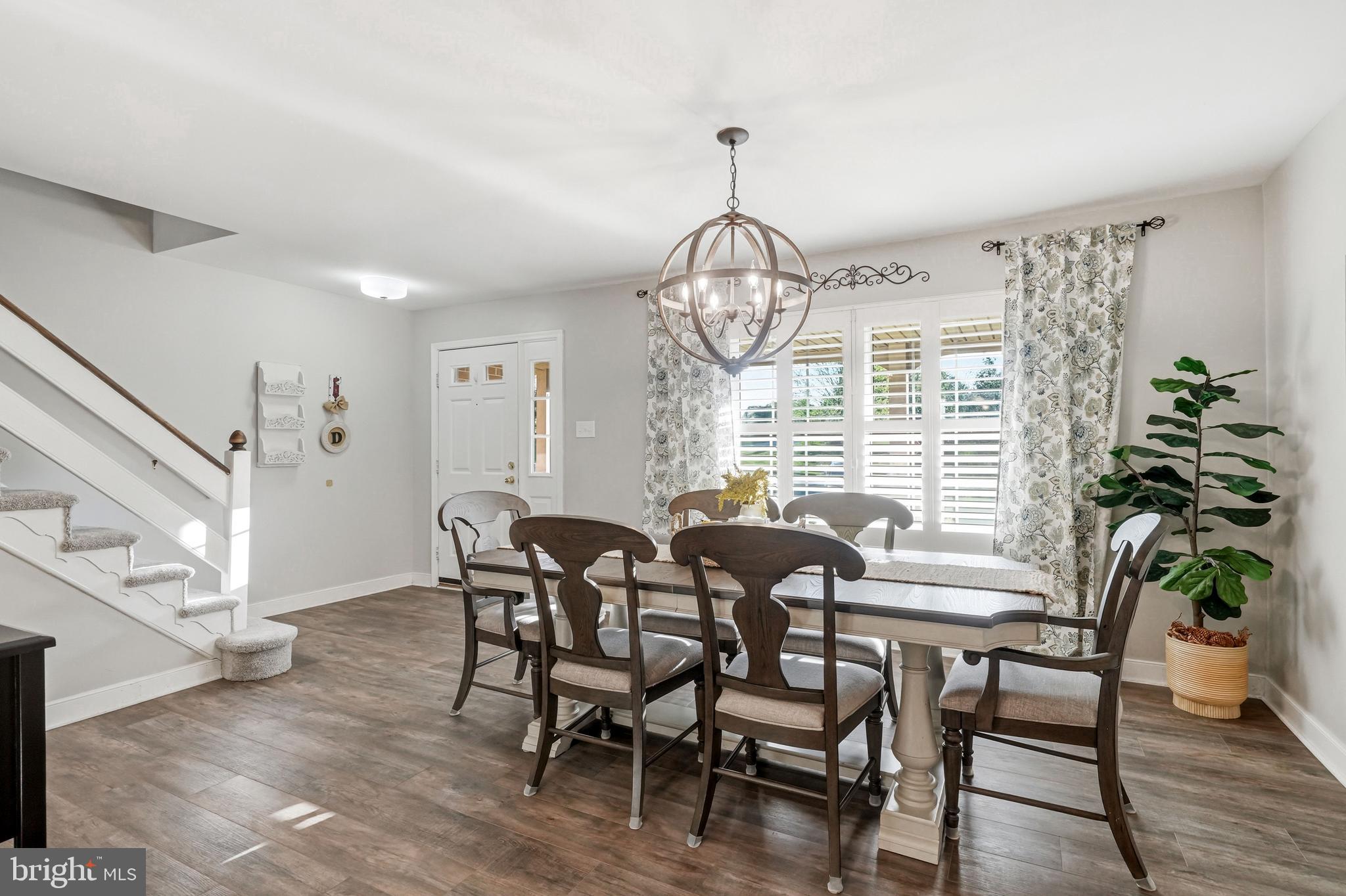 LONGWOOD CROSSING - Residential