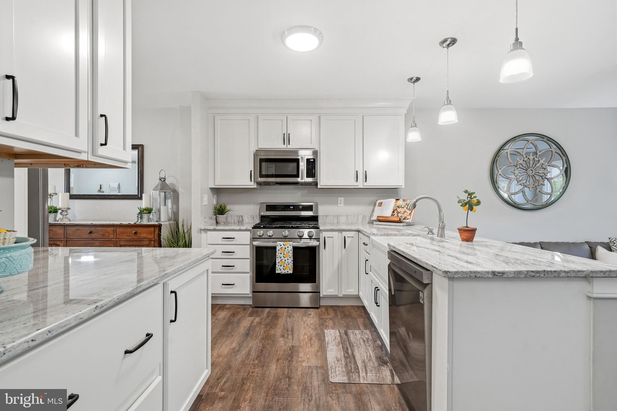 LONGWOOD CROSSING - Residential