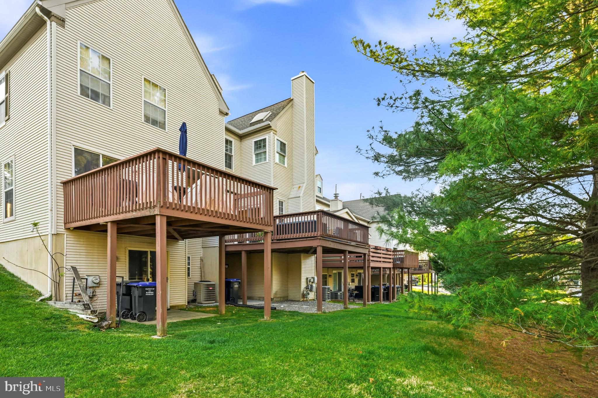 LONGWOOD CROSSING - Residential