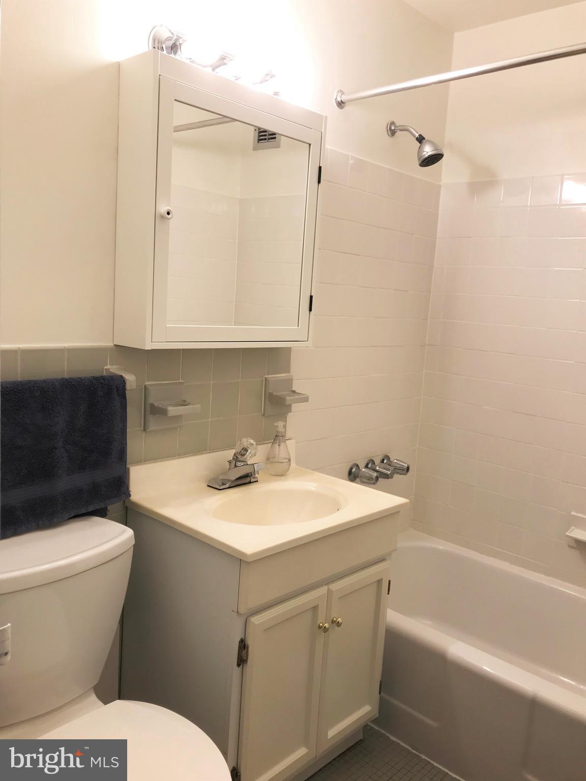 RIVER PLACE - Residential