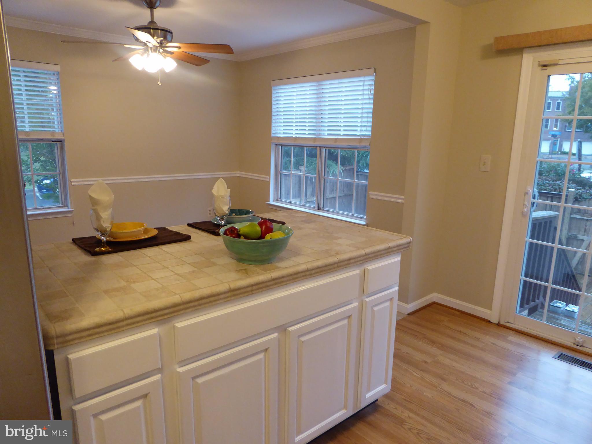 GUNSTON SQUARE - Residential