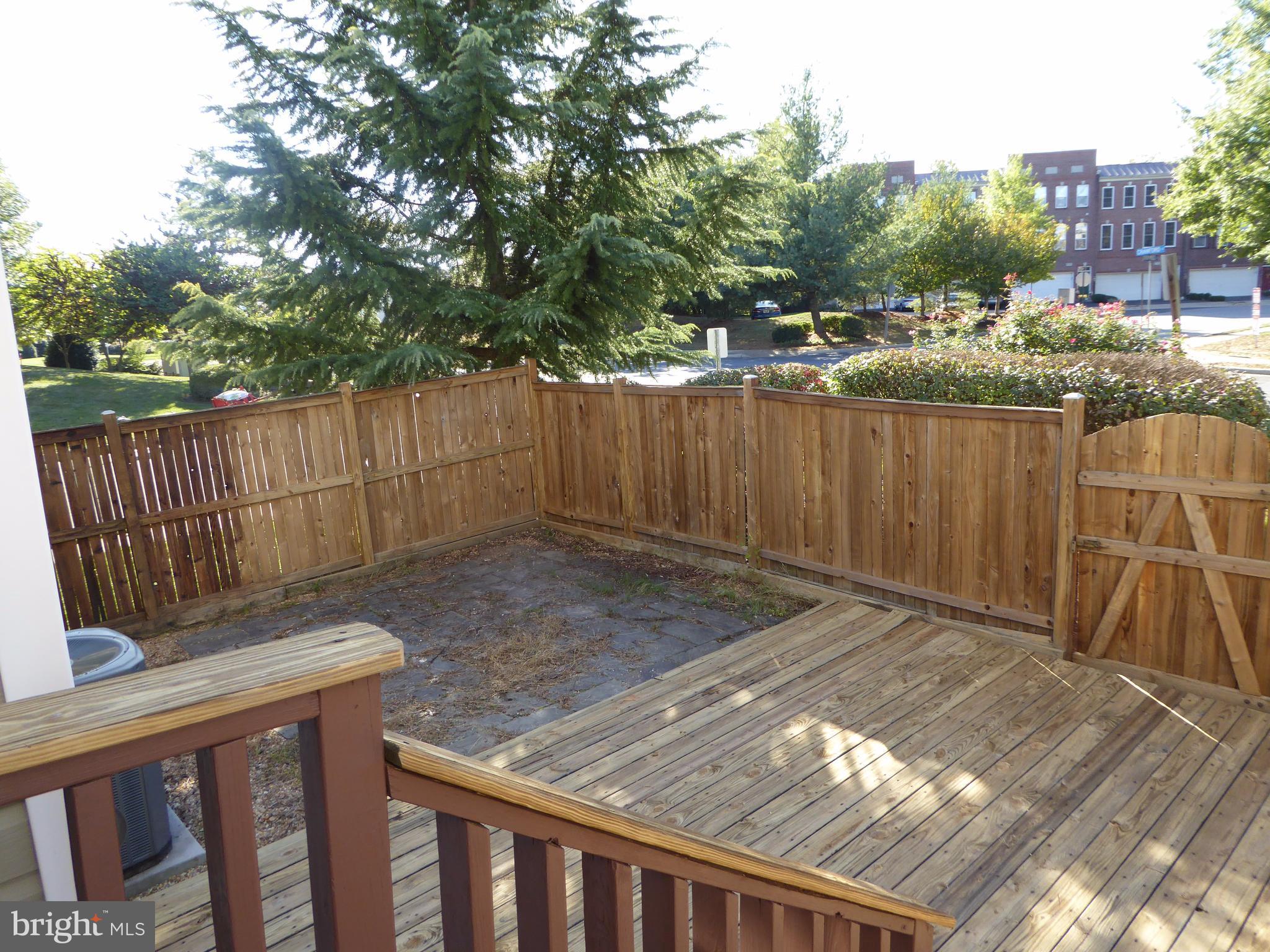 GUNSTON SQUARE - Residential