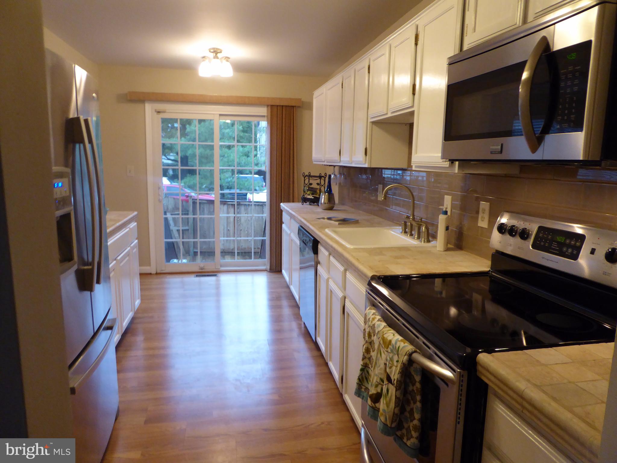 GUNSTON SQUARE - Residential