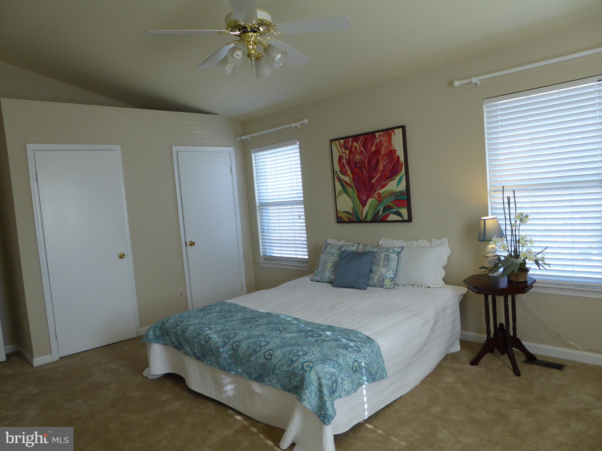 GUNSTON SQUARE - Residential