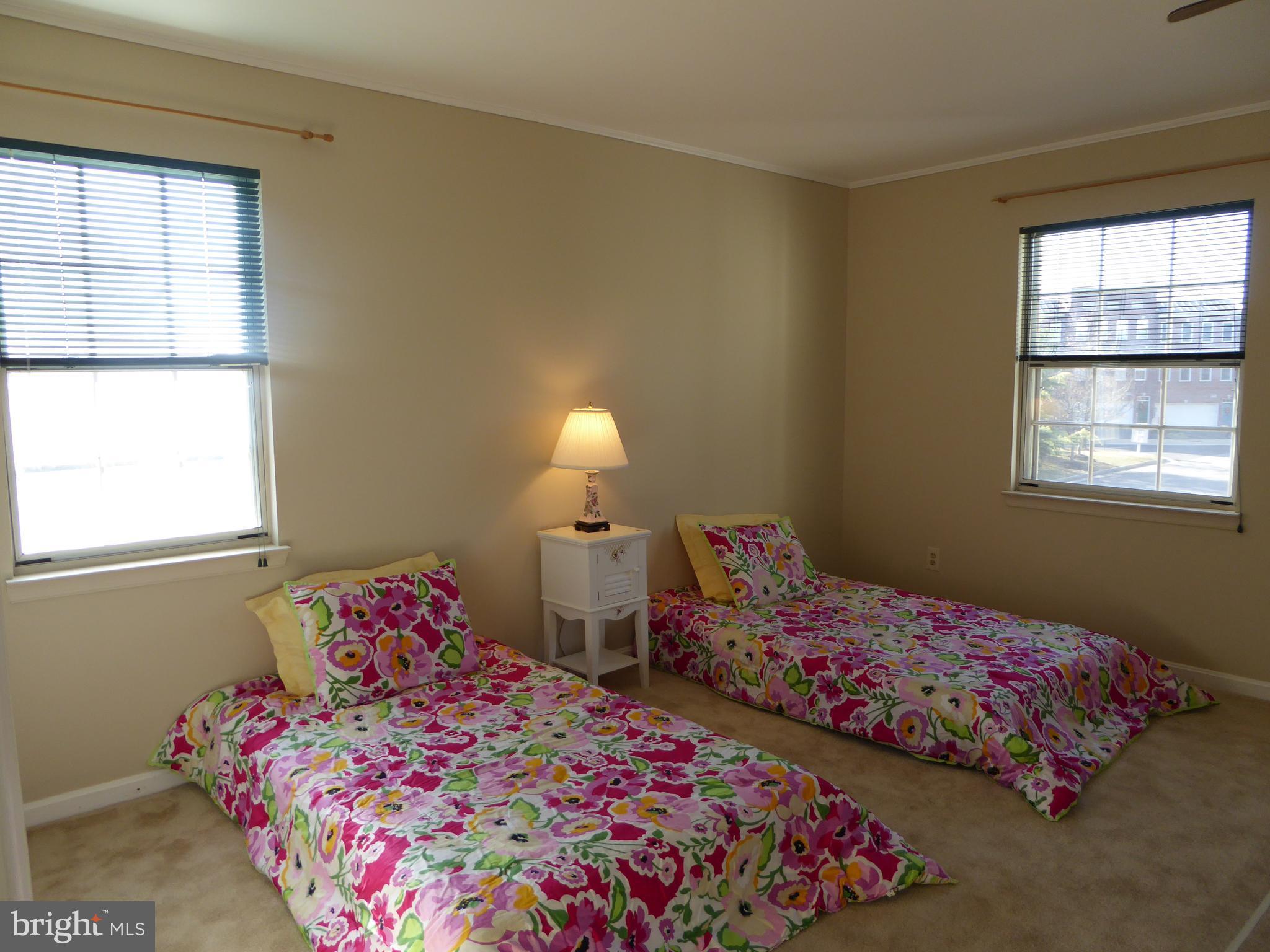 GUNSTON SQUARE - Residential