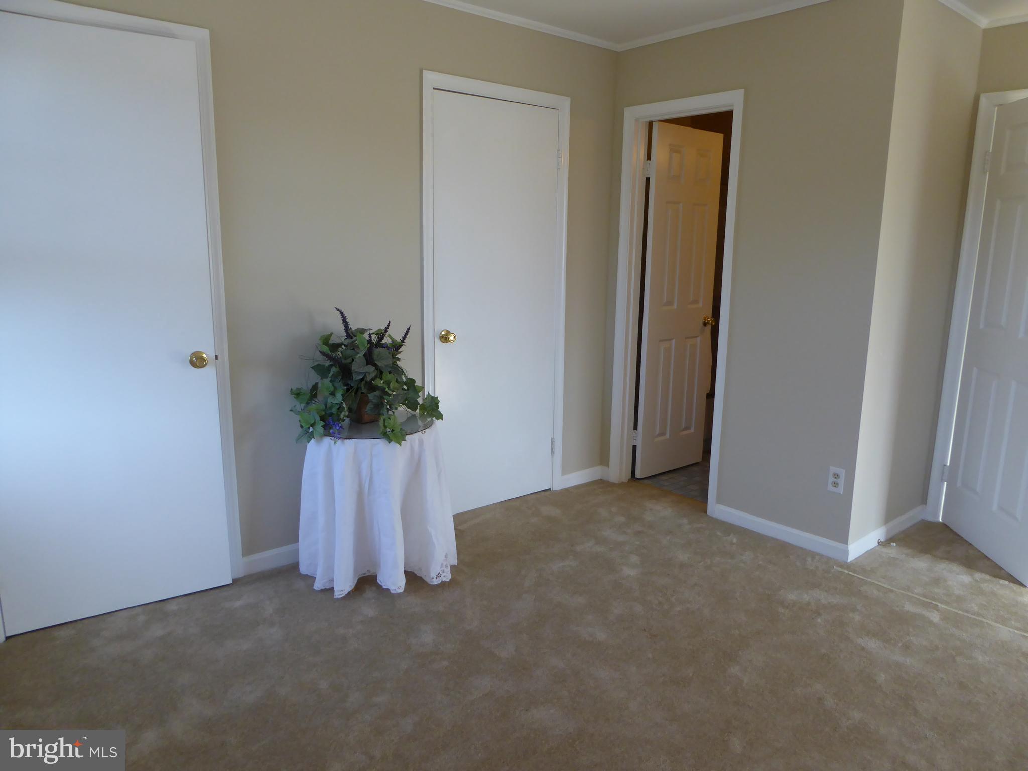 GUNSTON SQUARE - Residential