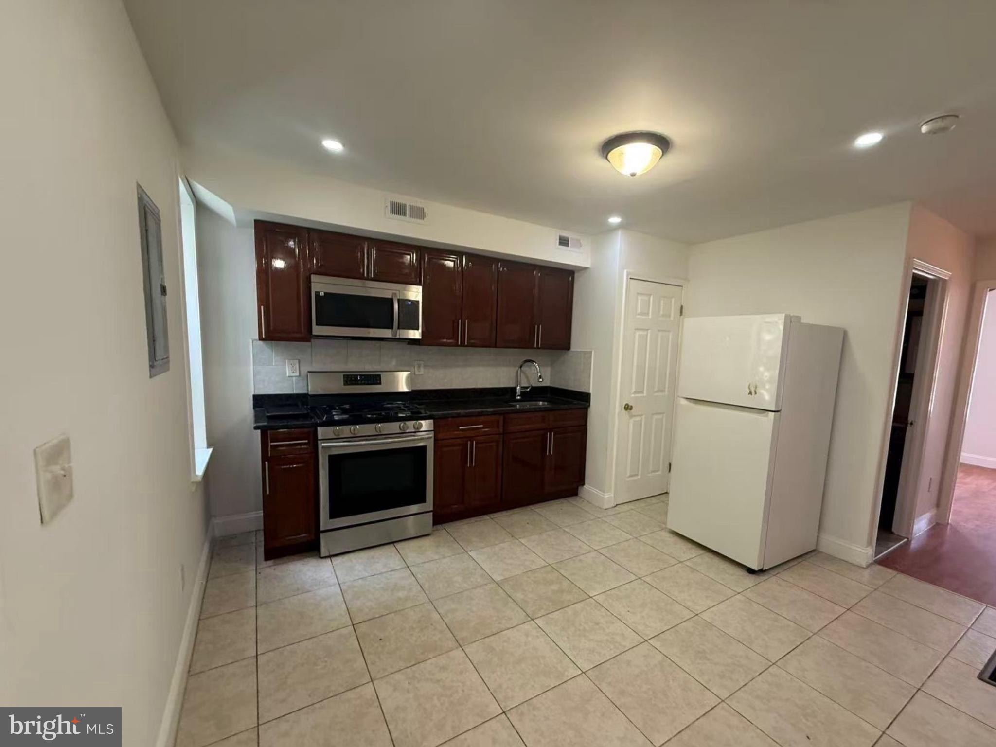 GREENWICH SOUTH PHILADELPHIA - Residential Income