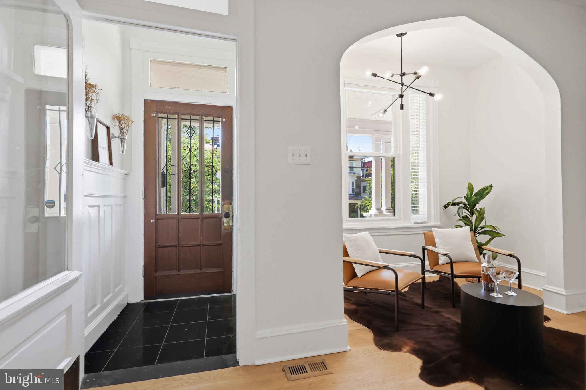 355 W DUVAL STREET