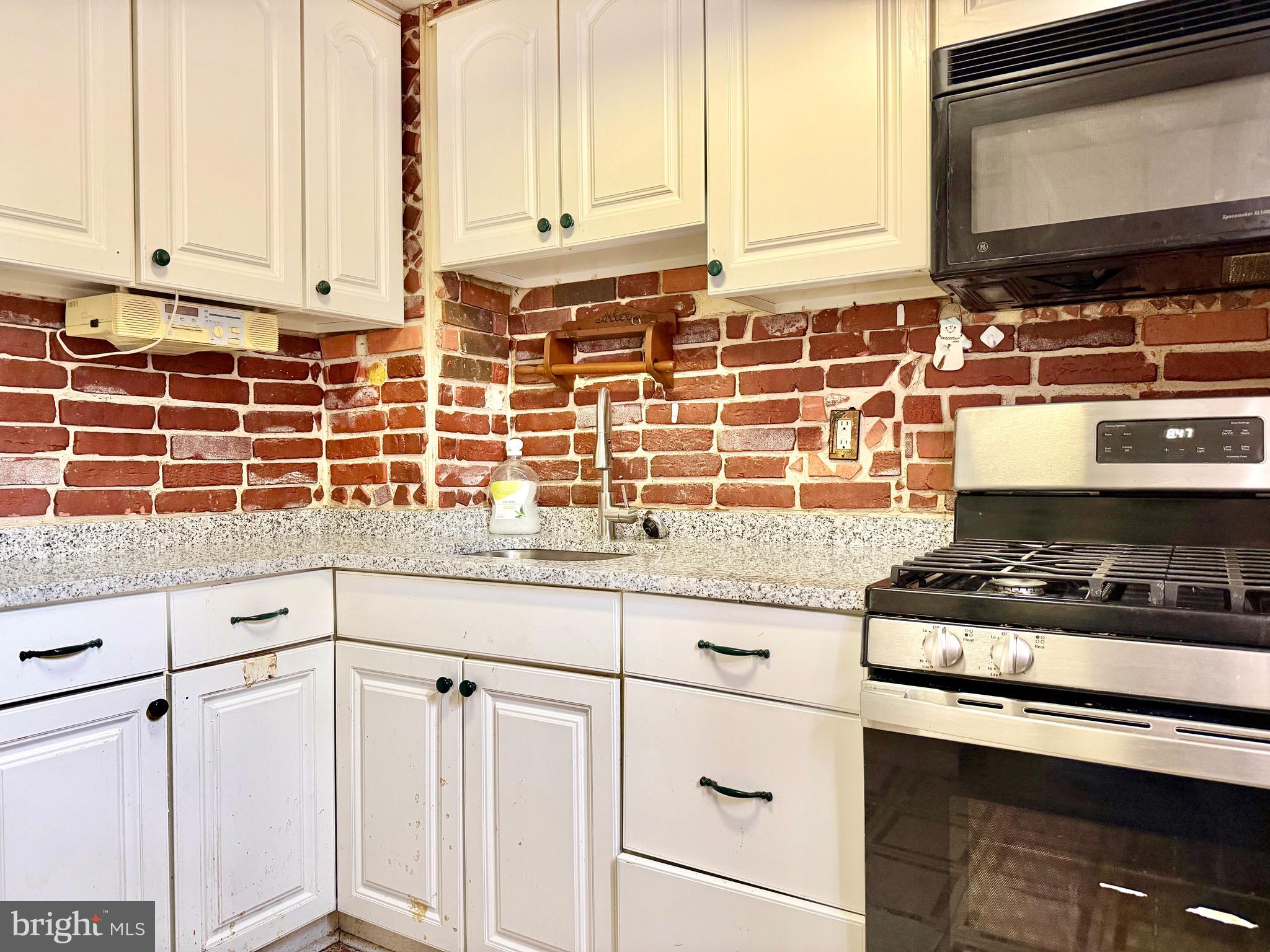 WAVERLY - Residential