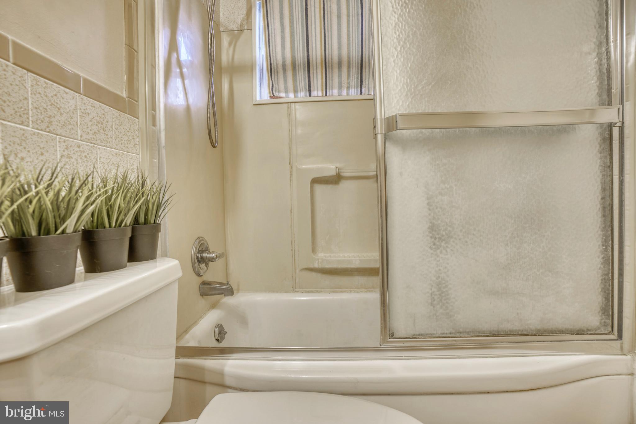 EASTWOOD - Residential