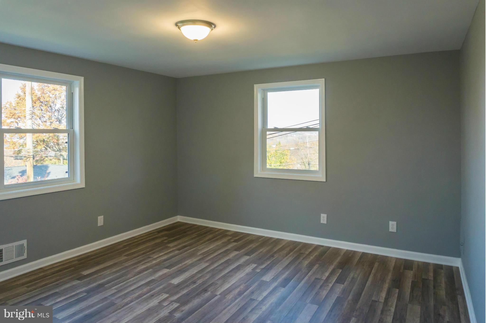 FOREST HEIGHTS - Residential