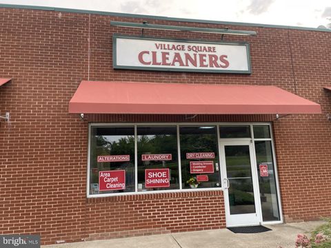 Property photo of 11521 Sunrise Valley Drive 4, Reston, VA 20191