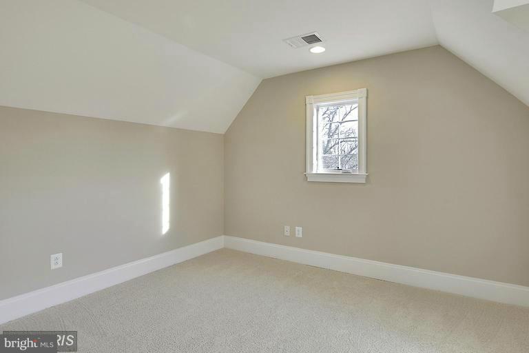 LACEY FOREST - Residential