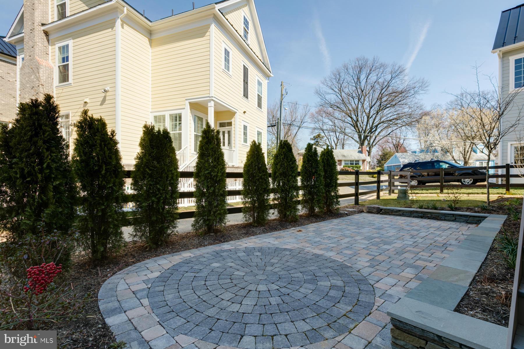 LACEY FOREST - Residential