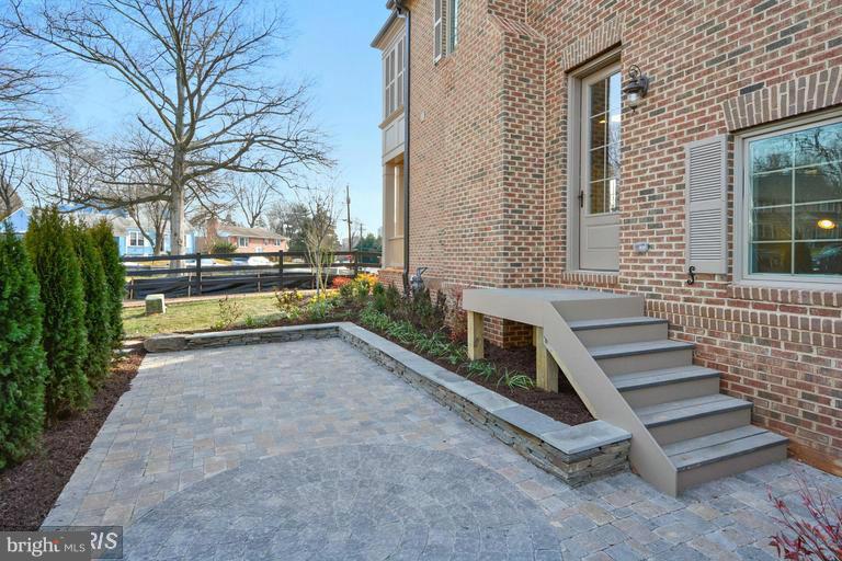 LACEY FOREST - Residential