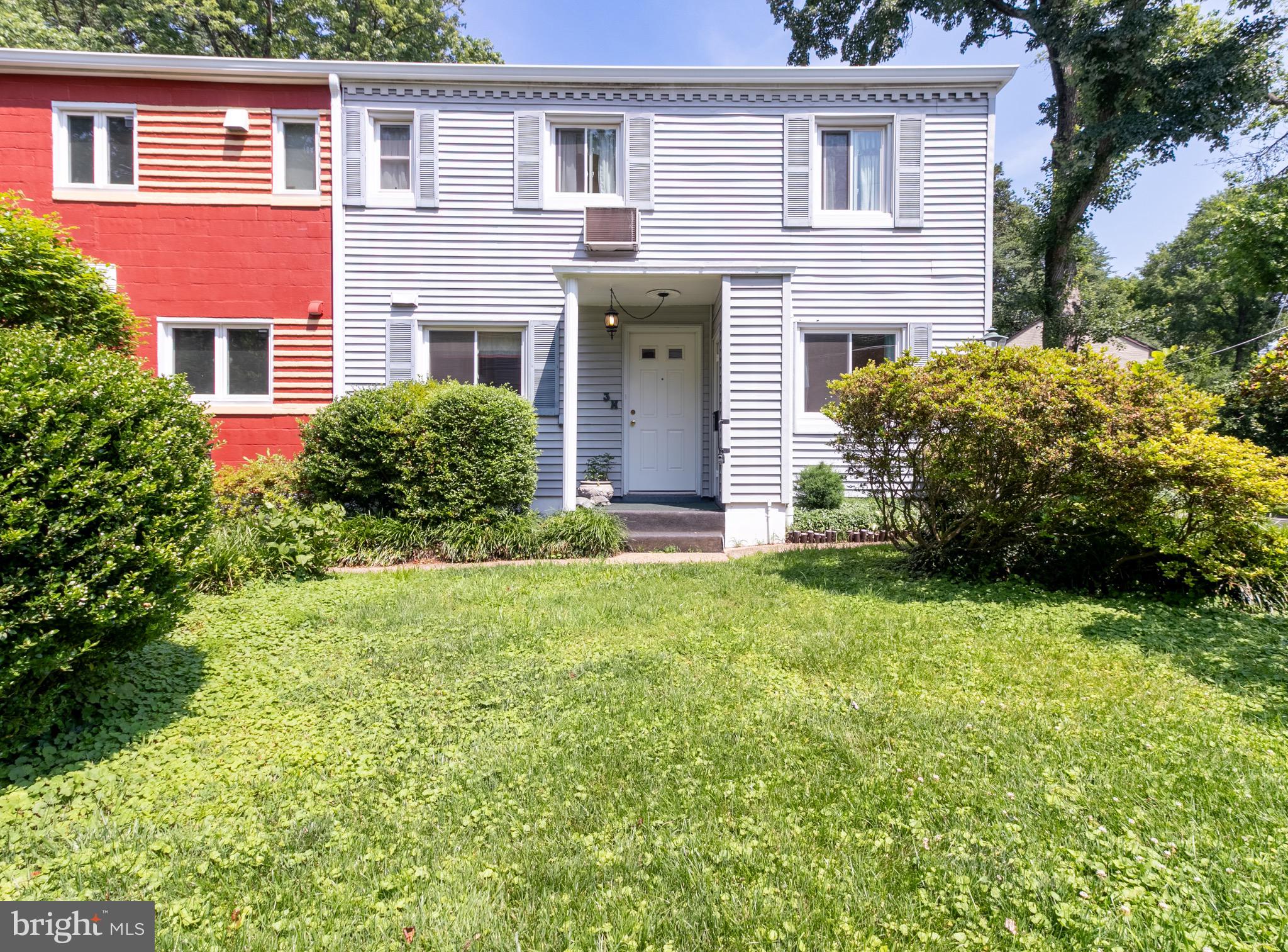 Open houseSun. 07-06 from 3-5pm.....Price Reduced !!!!! This end of the row townhome has three bedrooms and two full baths. This homes shows pride in ownership inside and out. The kitchen has been upgraded and has an open concept to the dining room. The addition on main level could serve as den or bedroom with full bath. The floors are in excellent condition through out the home. There are windows to every room which pour natural light throughout. The back deck gives a view of one of the most beautiful yards in all of GHI. Plenty of birds and wildlife to hear and see as well. Park just steps away from the front door for easy access. The location is perfect and only steps away from the community center, library, recreation center, tennis courts, lake, shops and restaurants. Come see this home today because it won't be for sale long.