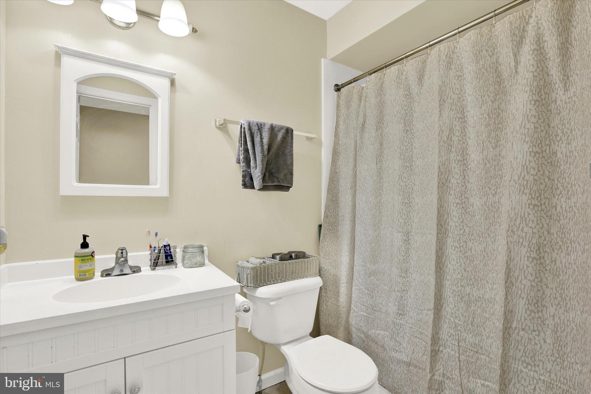 100 ACRE WOODS - Residential