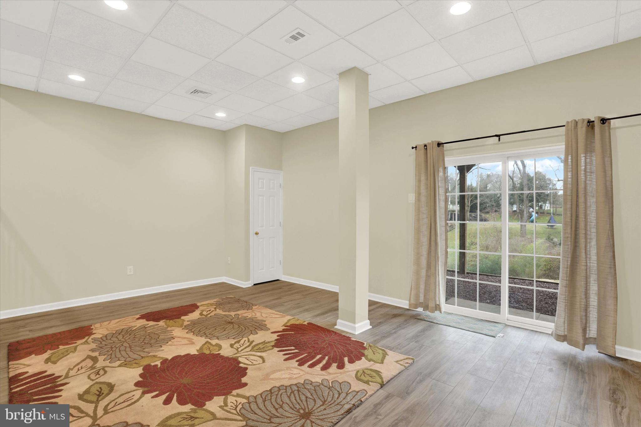 100 ACRE WOODS - Residential