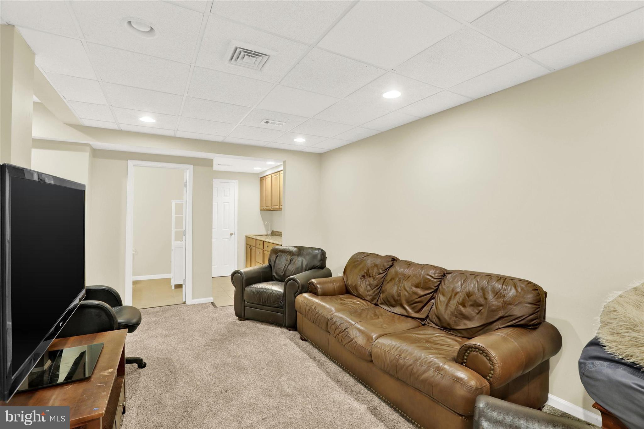 100 ACRE WOODS - Residential