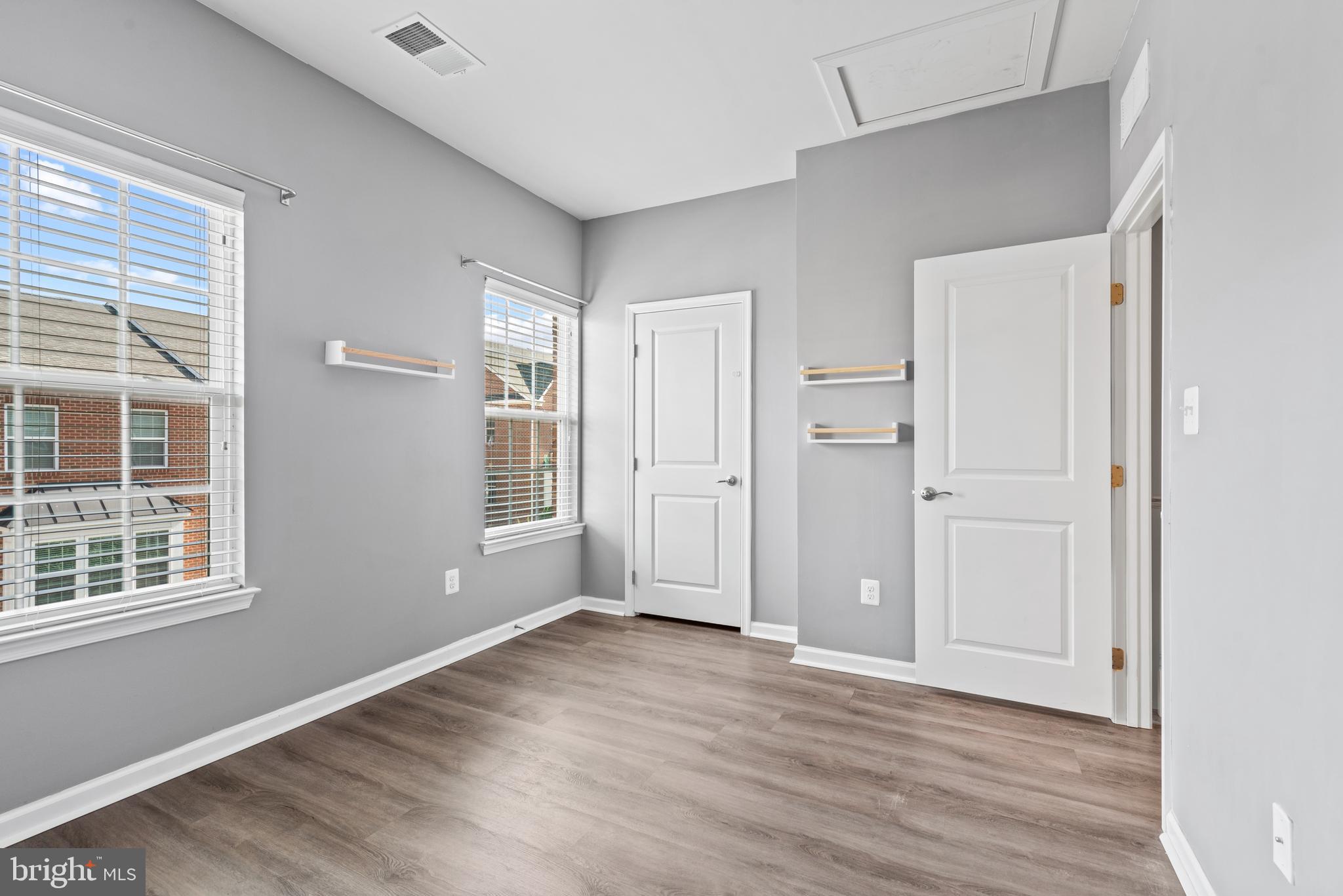 O'DONNELL SQUARE - Residential