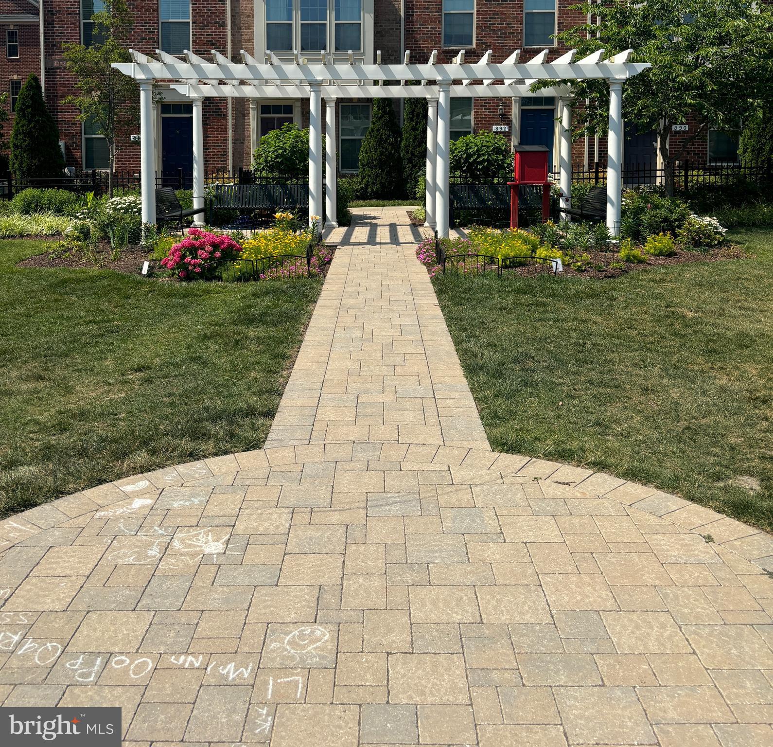 O'DONNELL SQUARE - Residential