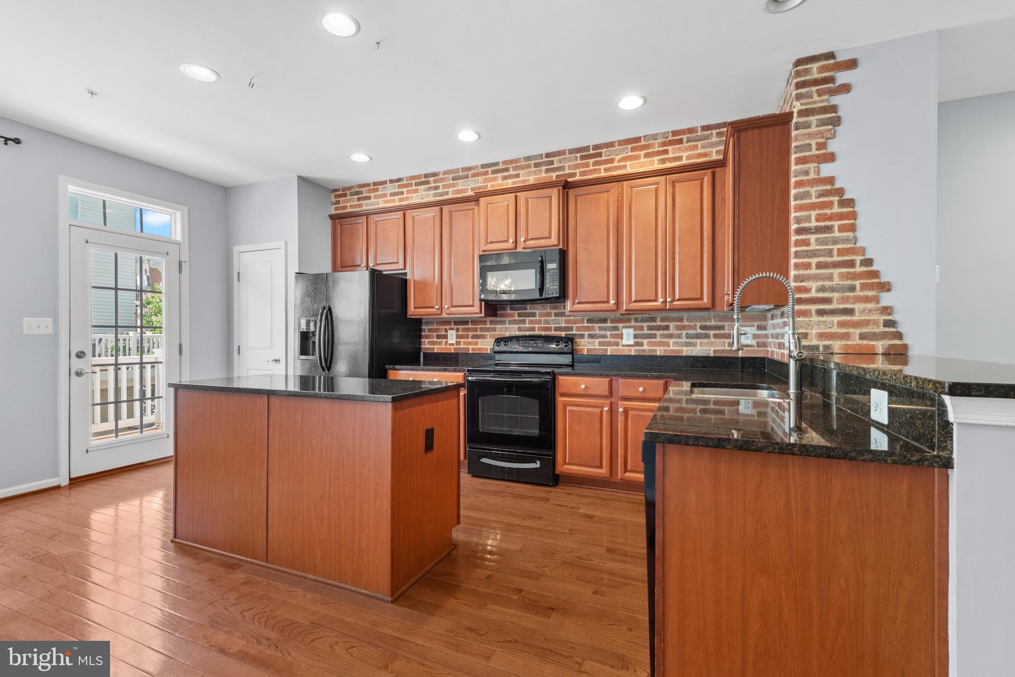 O'DONNELL SQUARE - Residential