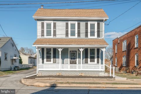 Photo of 118 Columbia Avenue, MOUNT JOY, PA 17552 (MLS # PALA2061450)