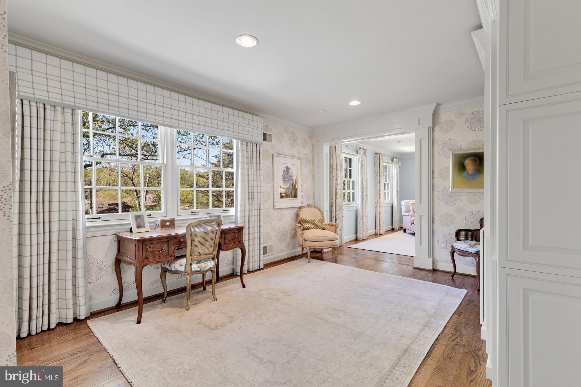 BRADLEY HILLS GROVE - Residential