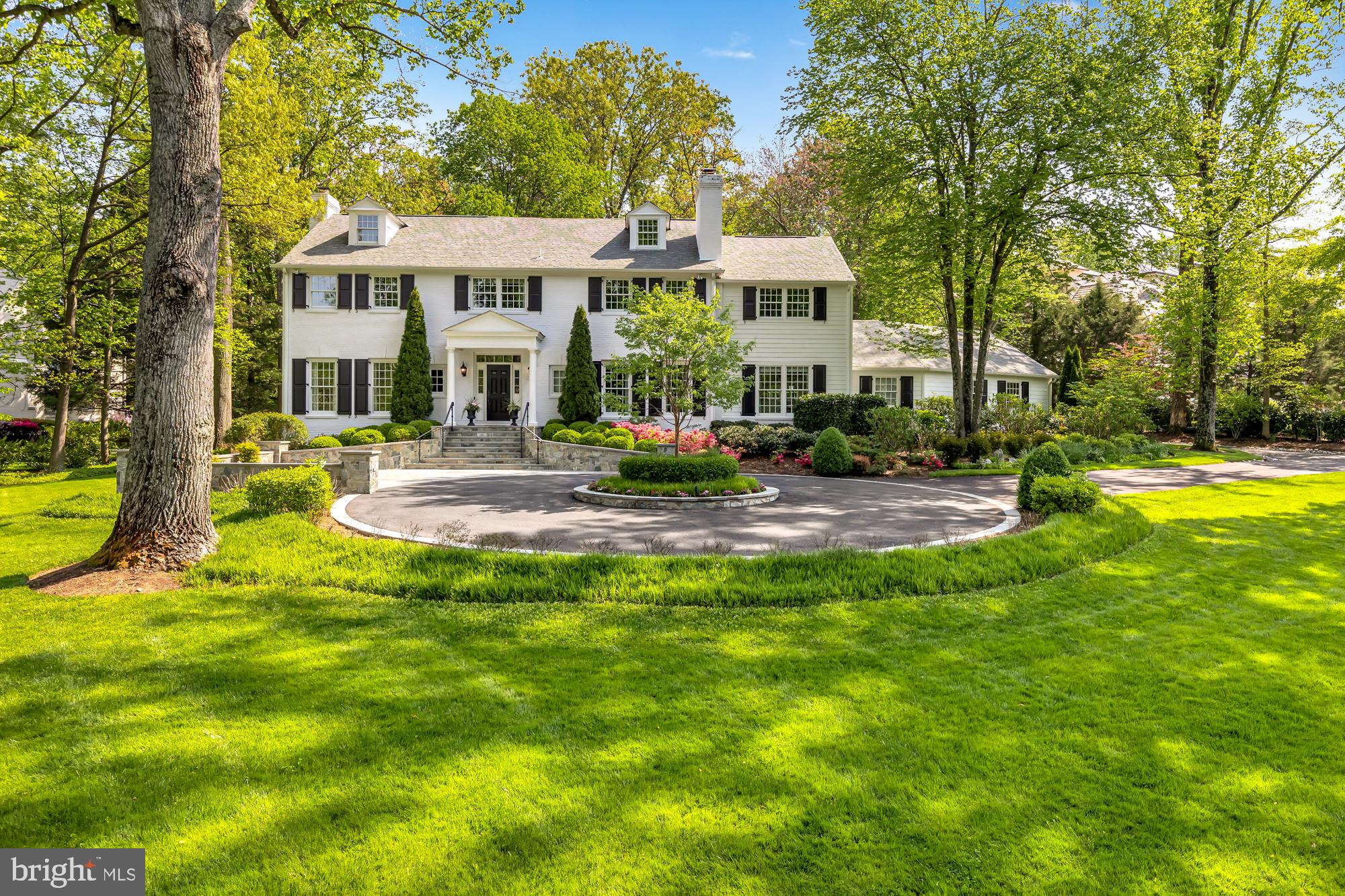 BRADLEY HILLS GROVE - Residential